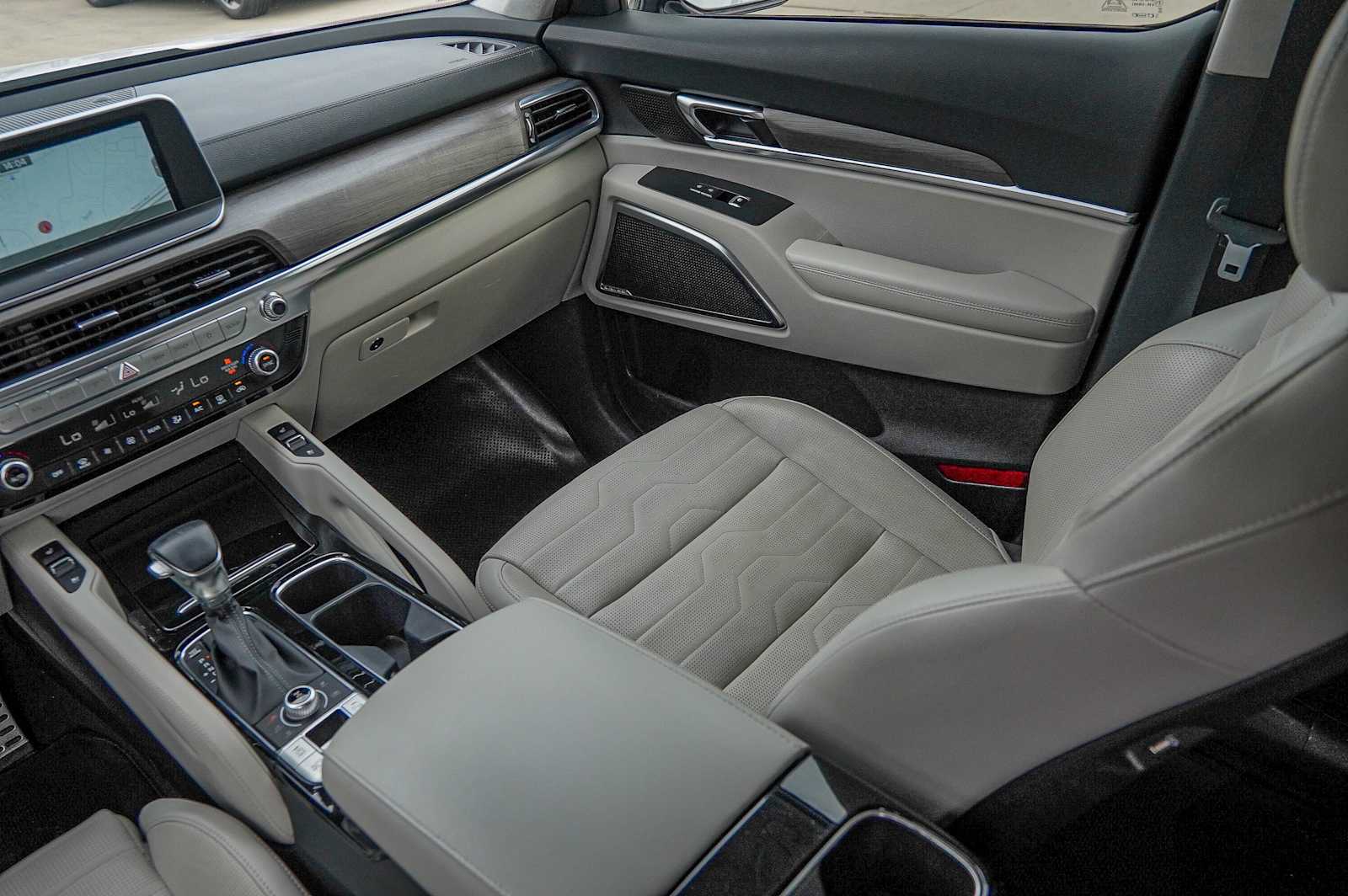 Thumbnail: 2022 Kia Telluride - 29