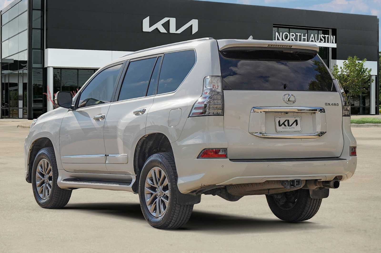 Thumbnail: 2015 Lexus GX - 5