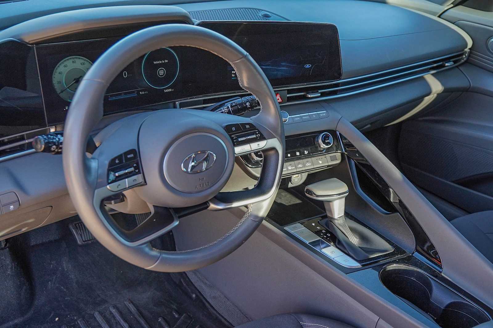 Thumbnail: 2023 Hyundai Elantra - 9