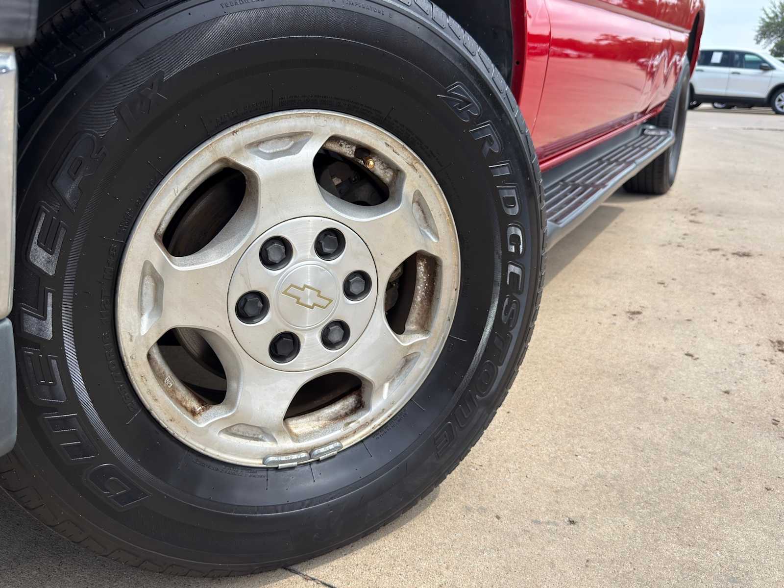 Thumbnail: 2003 Chevrolet Avalanche 1500 - 3