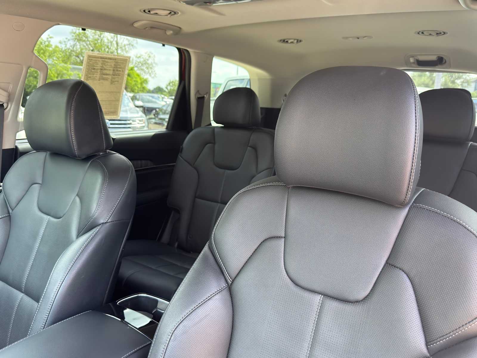 Thumbnail: 2024 Kia Telluride - 10