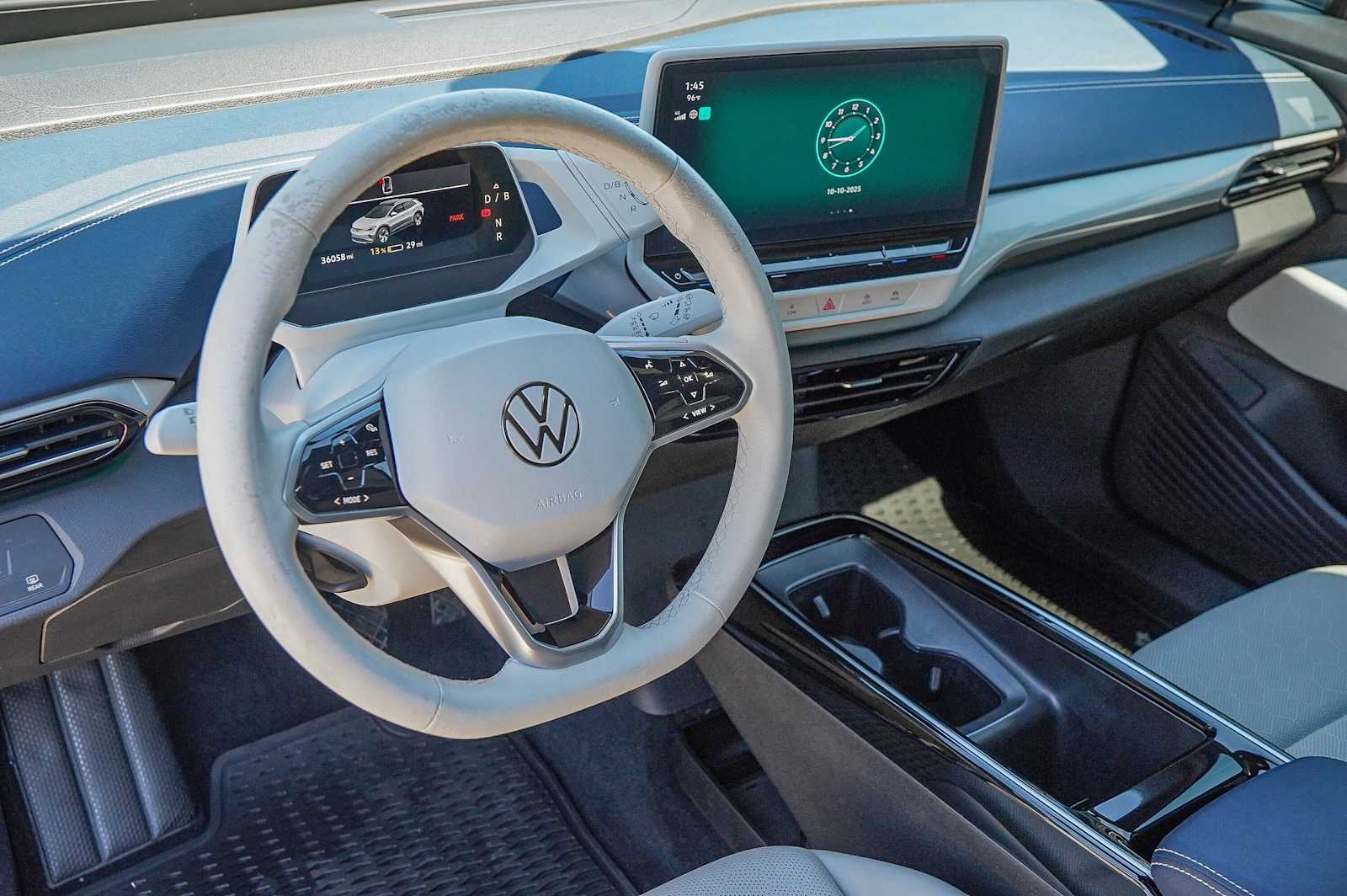 Thumbnail: 2023 Volkswagen ID.4 - 9