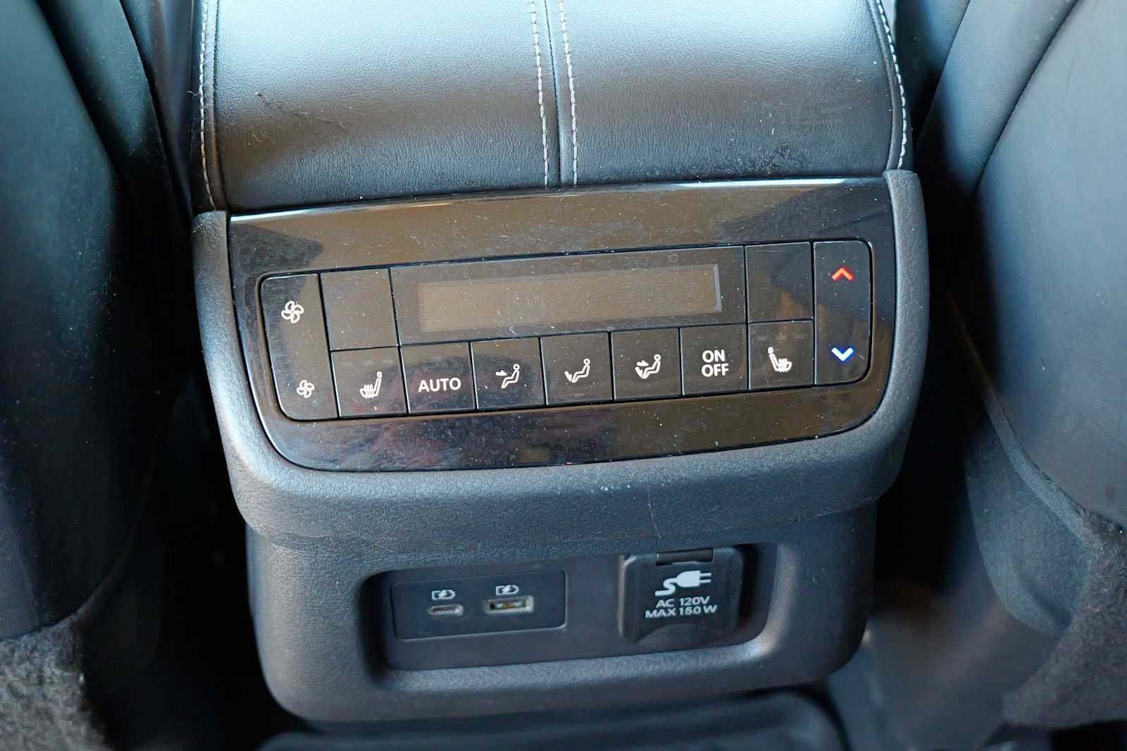 Thumbnail: 2023 INFINITI QX60 - 25