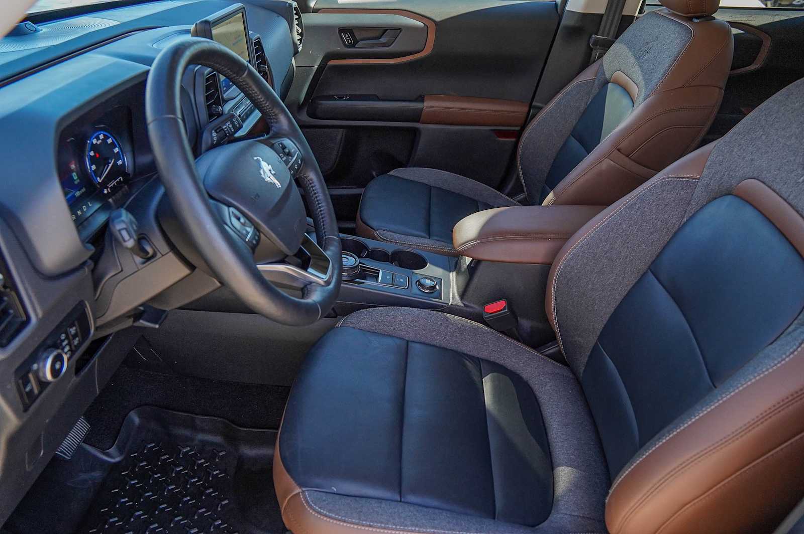 Thumbnail: 2023 Ford Bronco Sport - 10