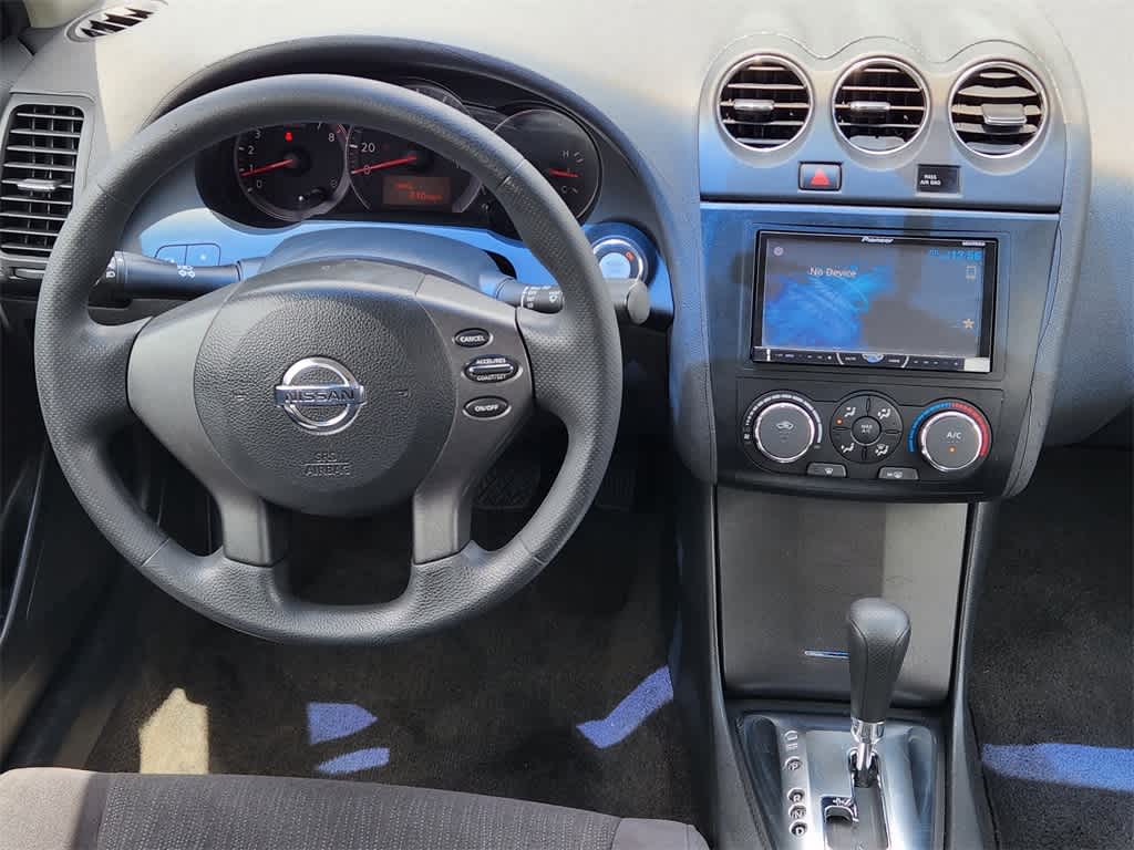 Thumbnail: 2011 Nissan Altima - 26