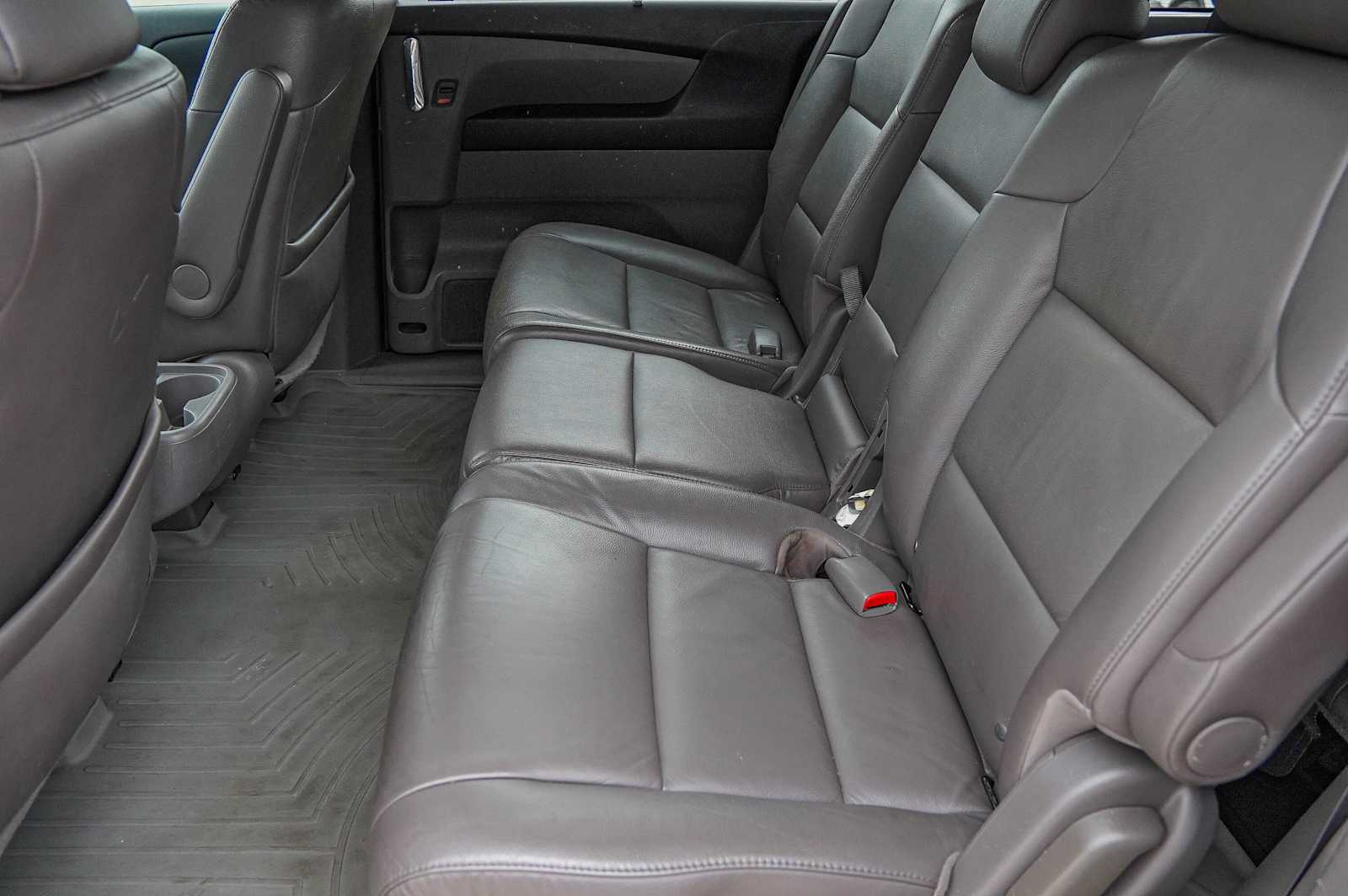 Thumbnail: 2015 Honda Odyssey - 30