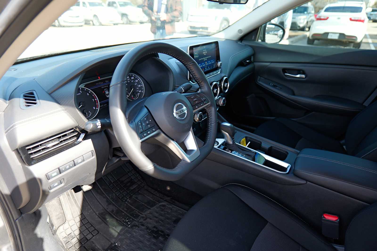 Thumbnail: 2022 Nissan Sentra - 10