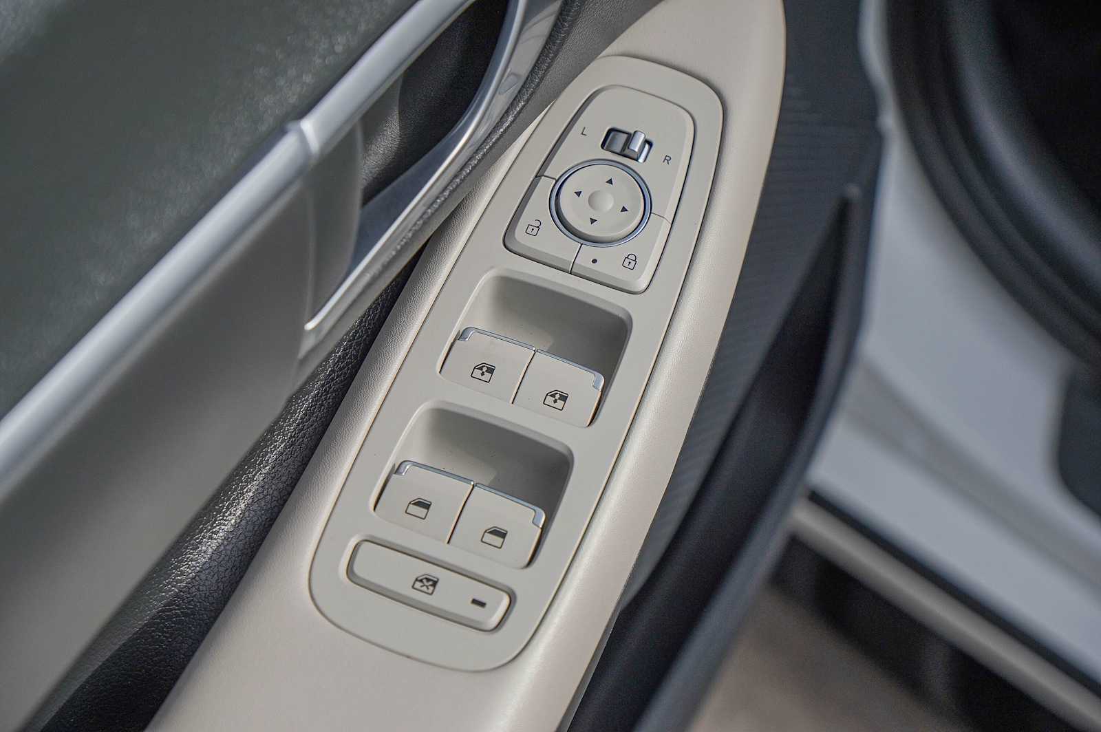 Thumbnail: 2022 Hyundai Sonata - 23