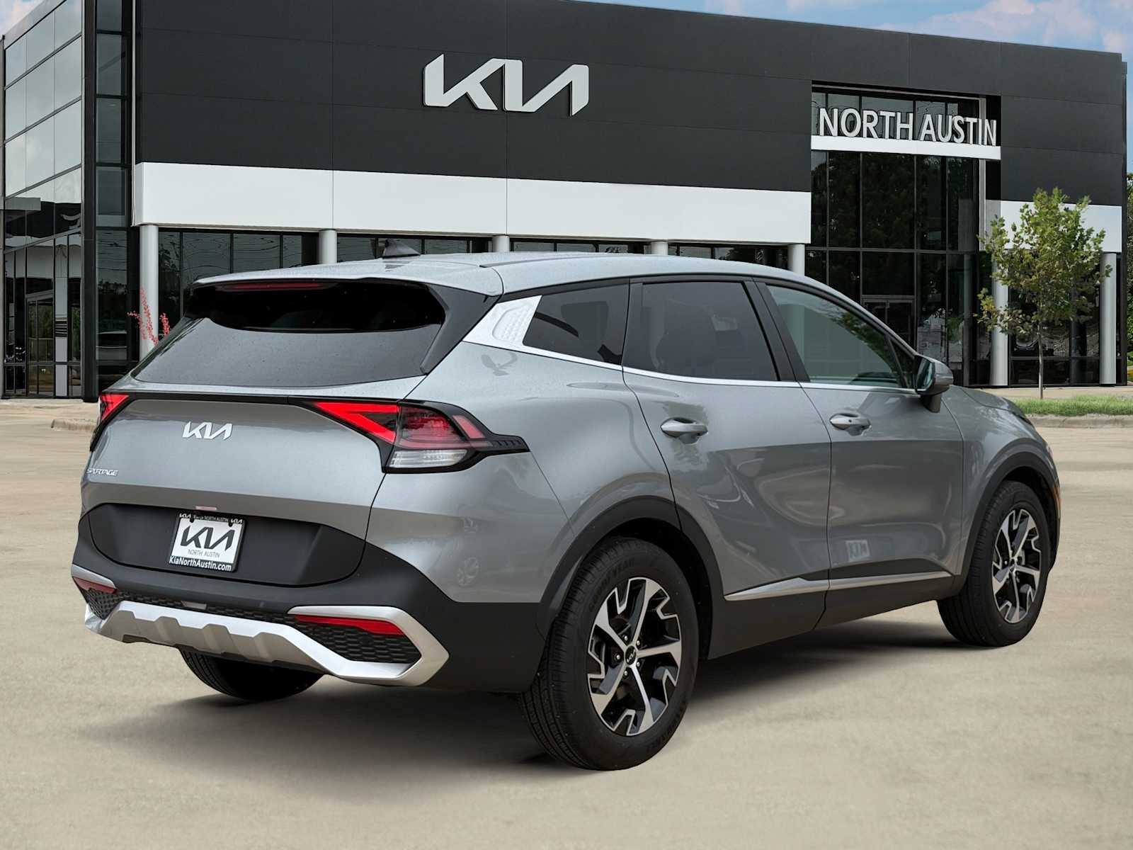 Thumbnail: 2024 Kia Sportage - 4