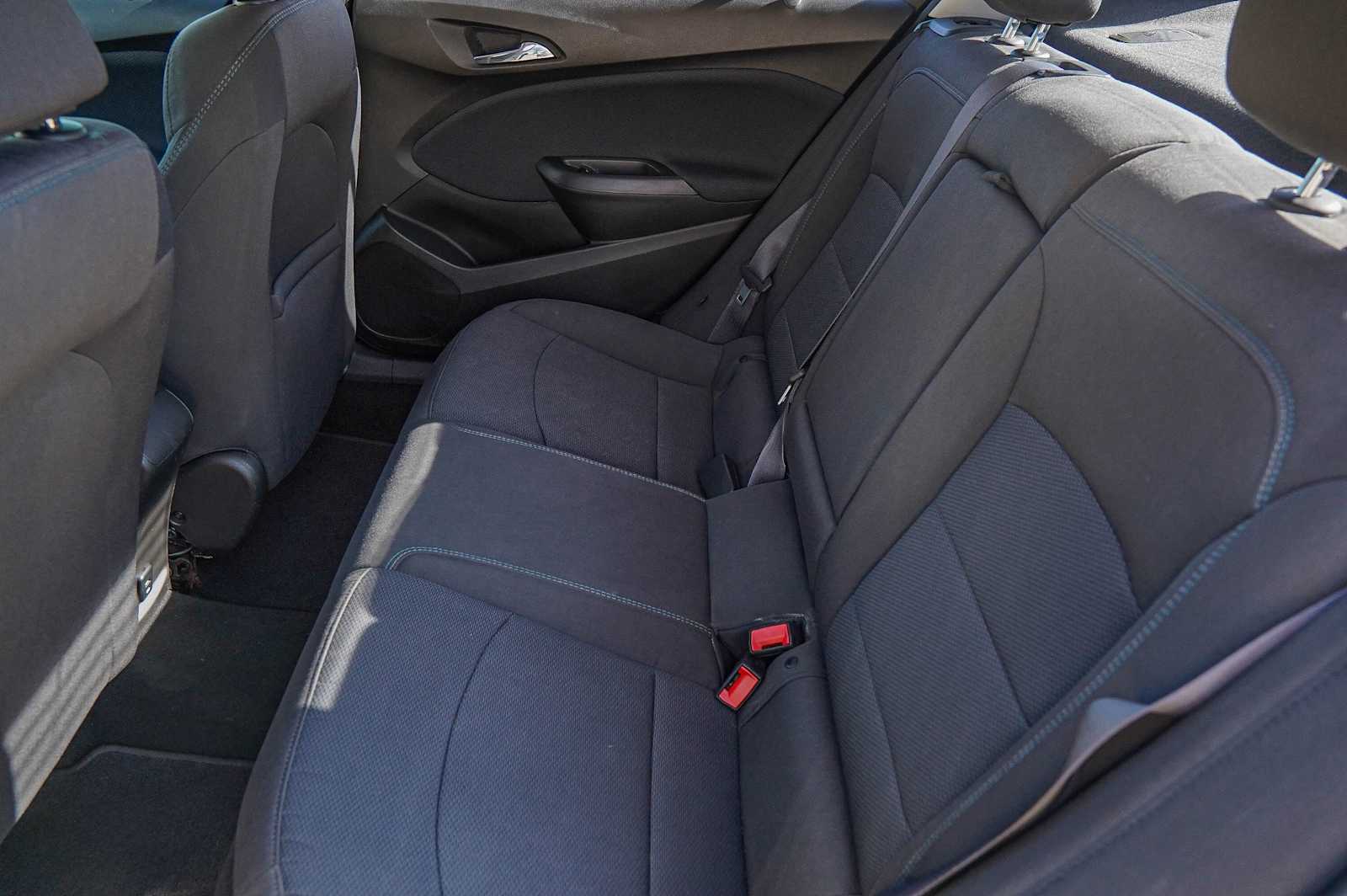 Thumbnail: 2017 Chevrolet Cruze - 28