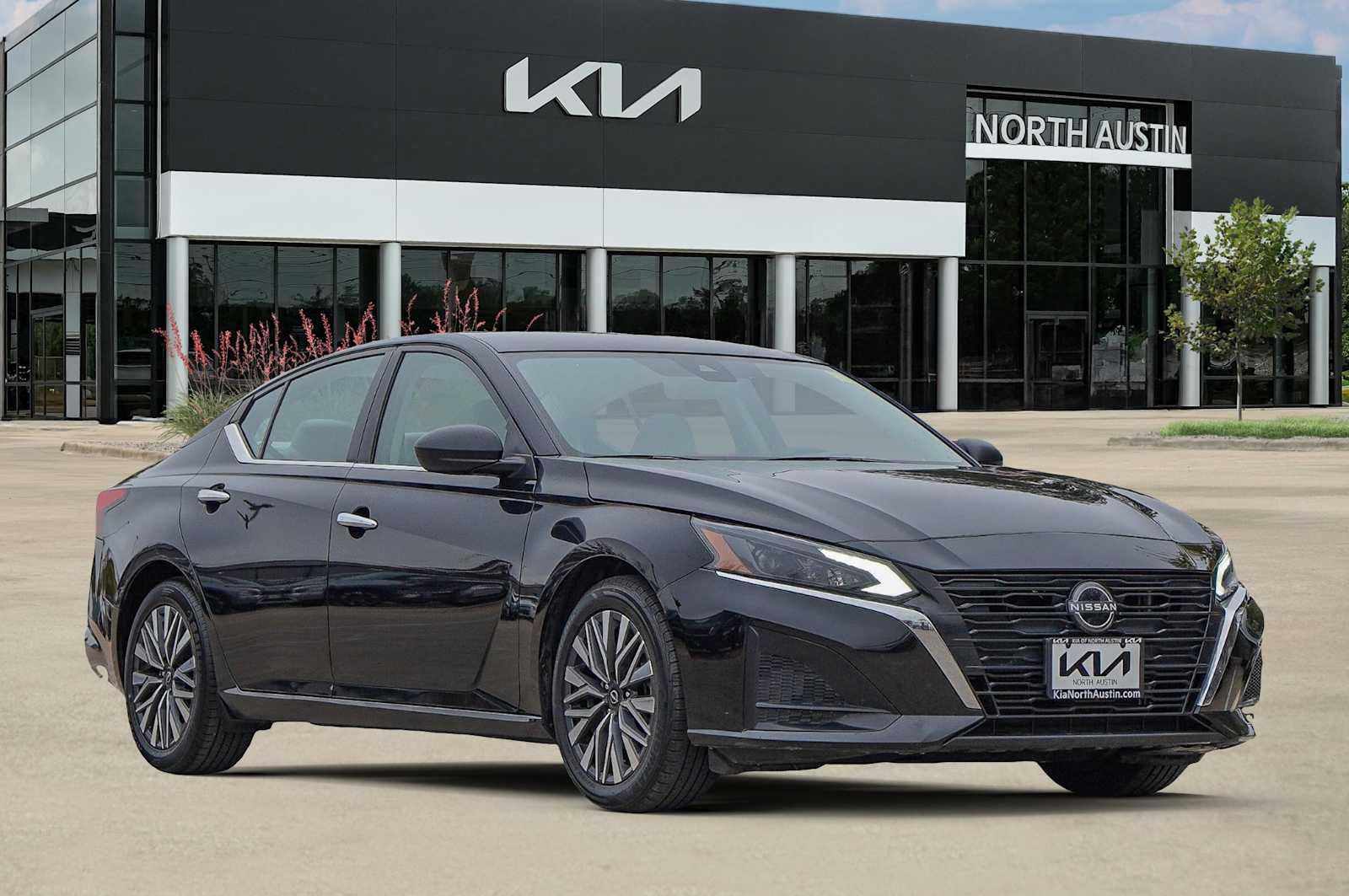 Thumbnail: 2024 Nissan Altima - 8