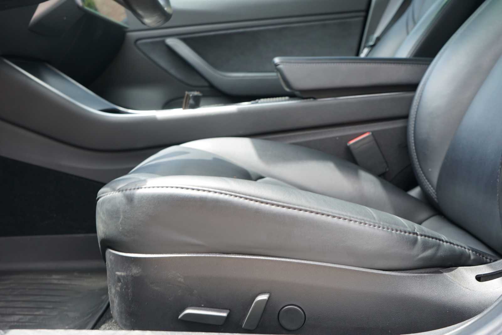 Thumbnail: 2019 Tesla Model 3 - 19