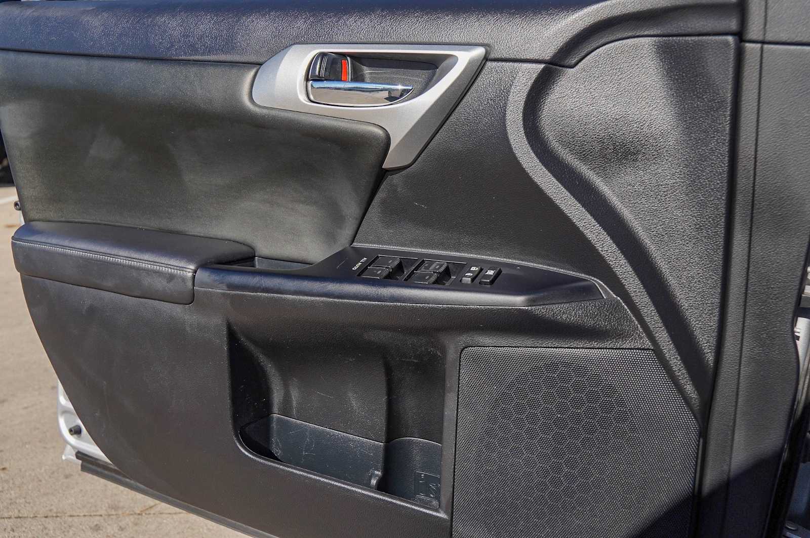 Thumbnail: 2013 Lexus CT - 23