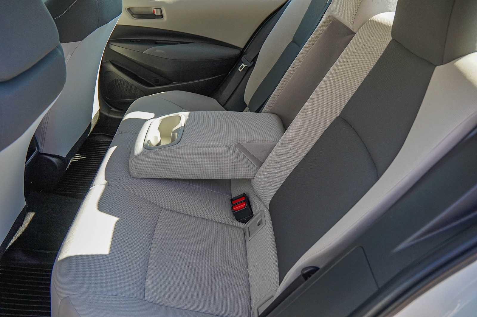 Thumbnail: 2022 Toyota Corolla - 28