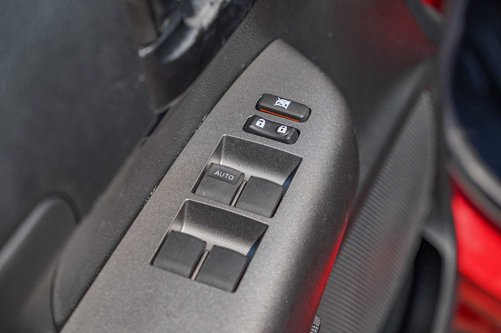 Thumbnail: 2011 Toyota Tundra - 20