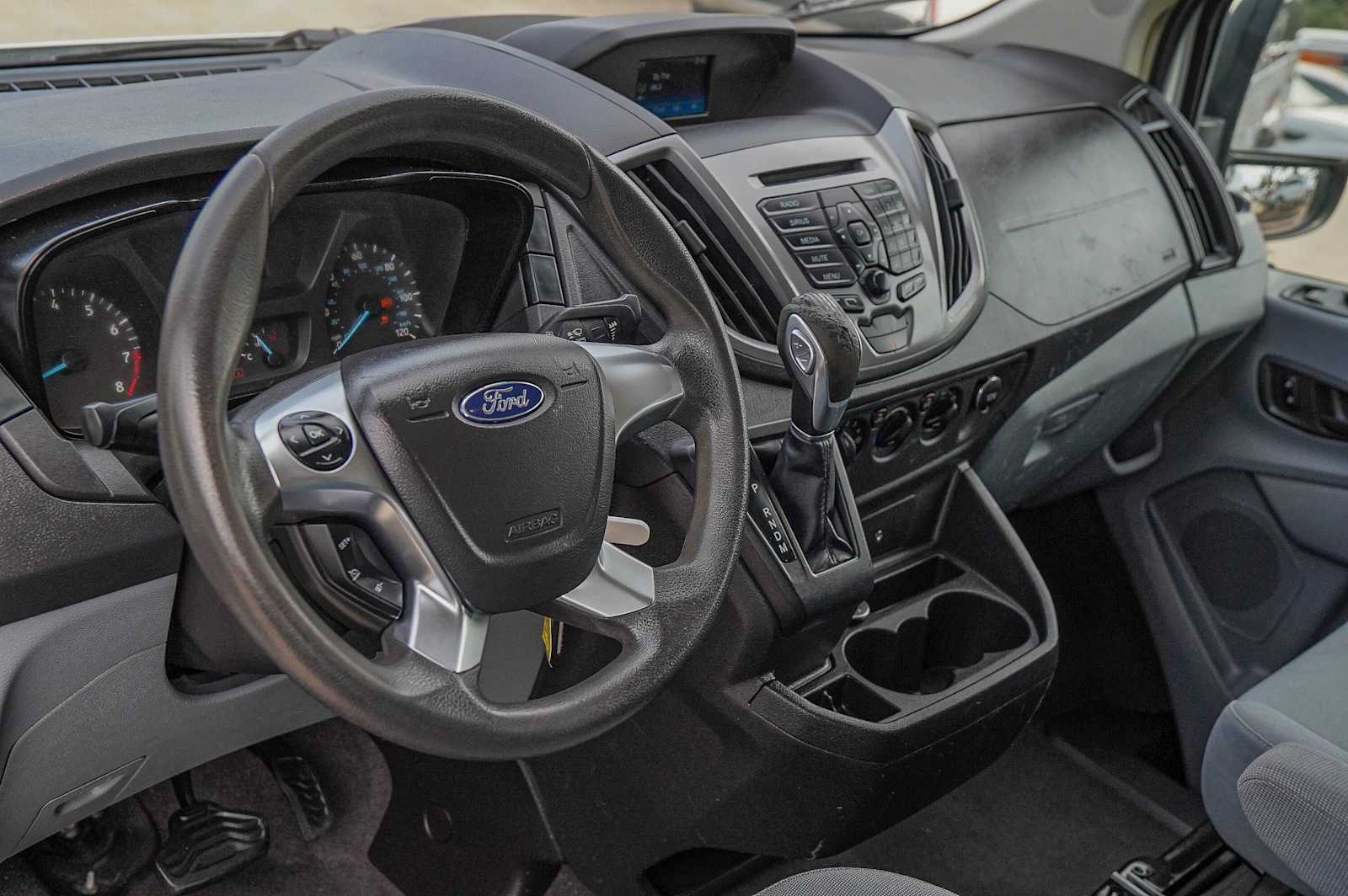 Thumbnail: 2016 Ford Transit Series - 9