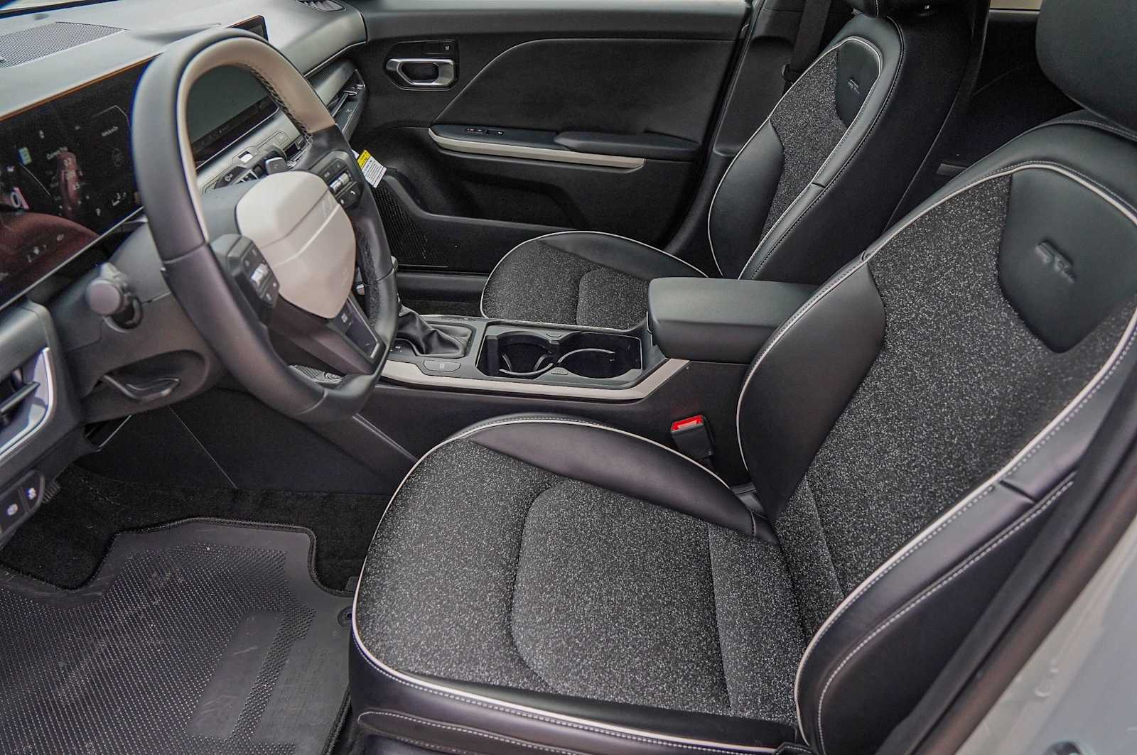 Thumbnail: 2025 Kia K4 - 10