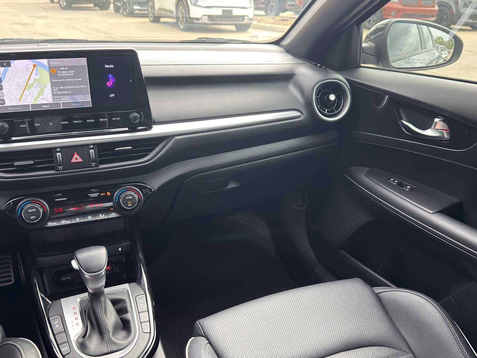 Thumbnail: 2024 Kia Forte - 31