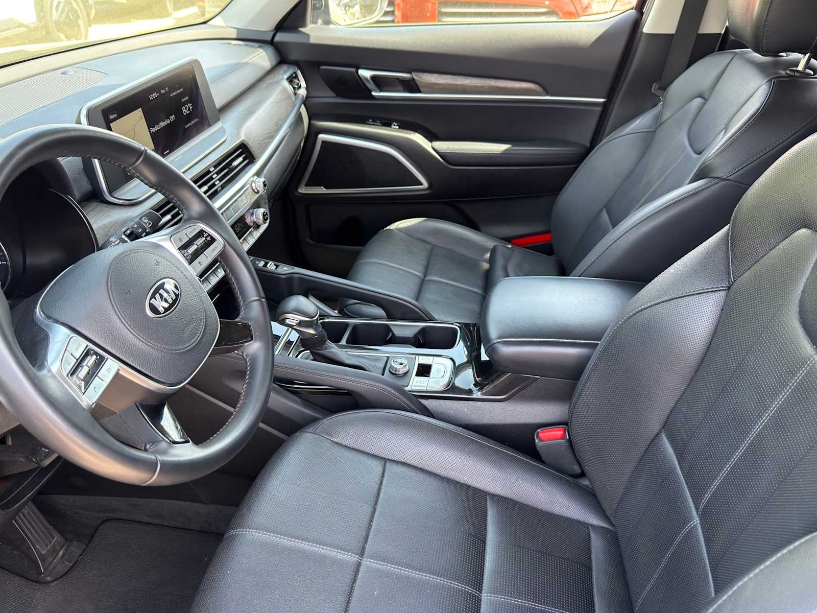 Thumbnail: 2020 Kia Telluride - 11