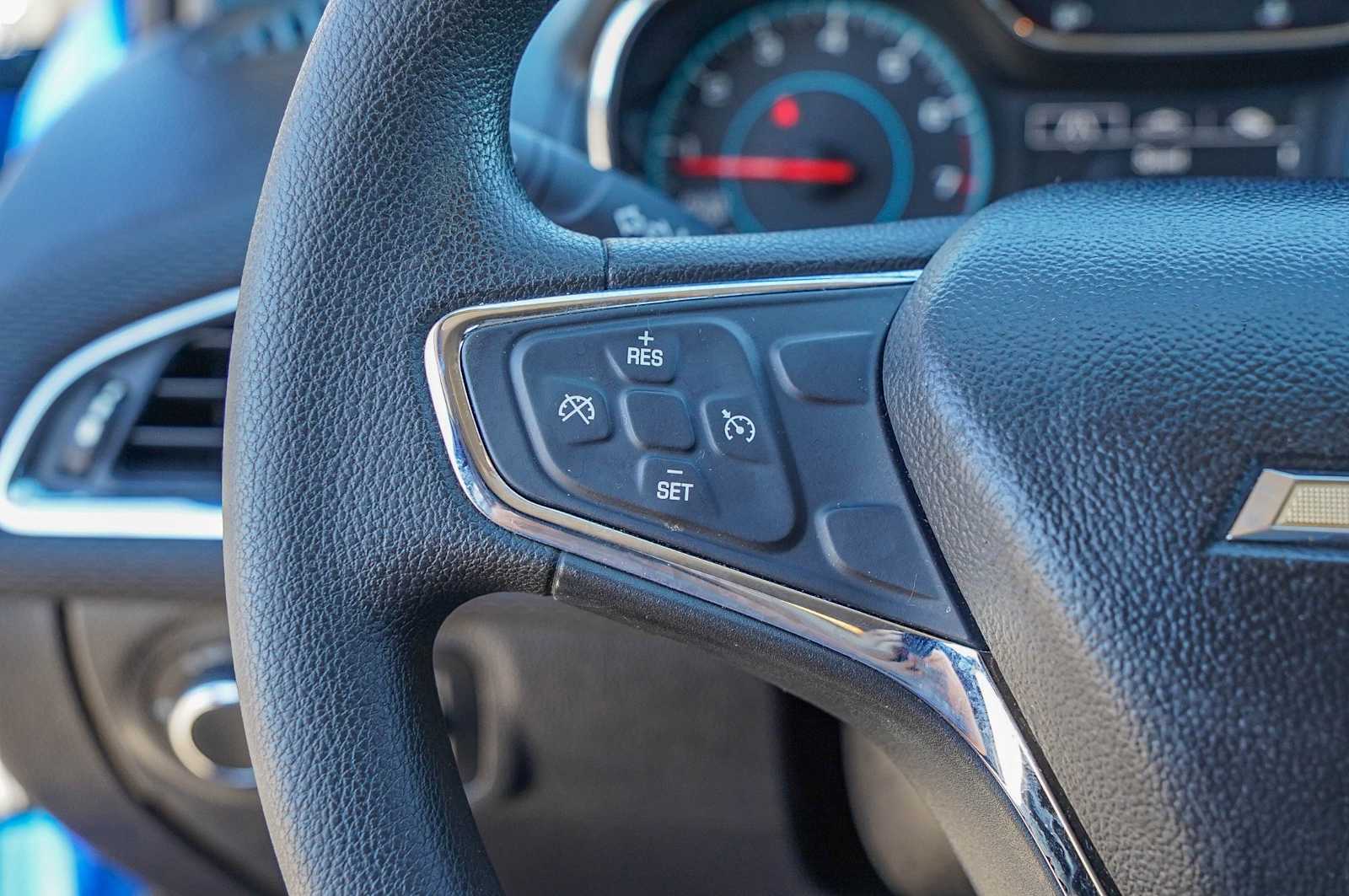 Thumbnail: 2017 Chevrolet Cruze - 13