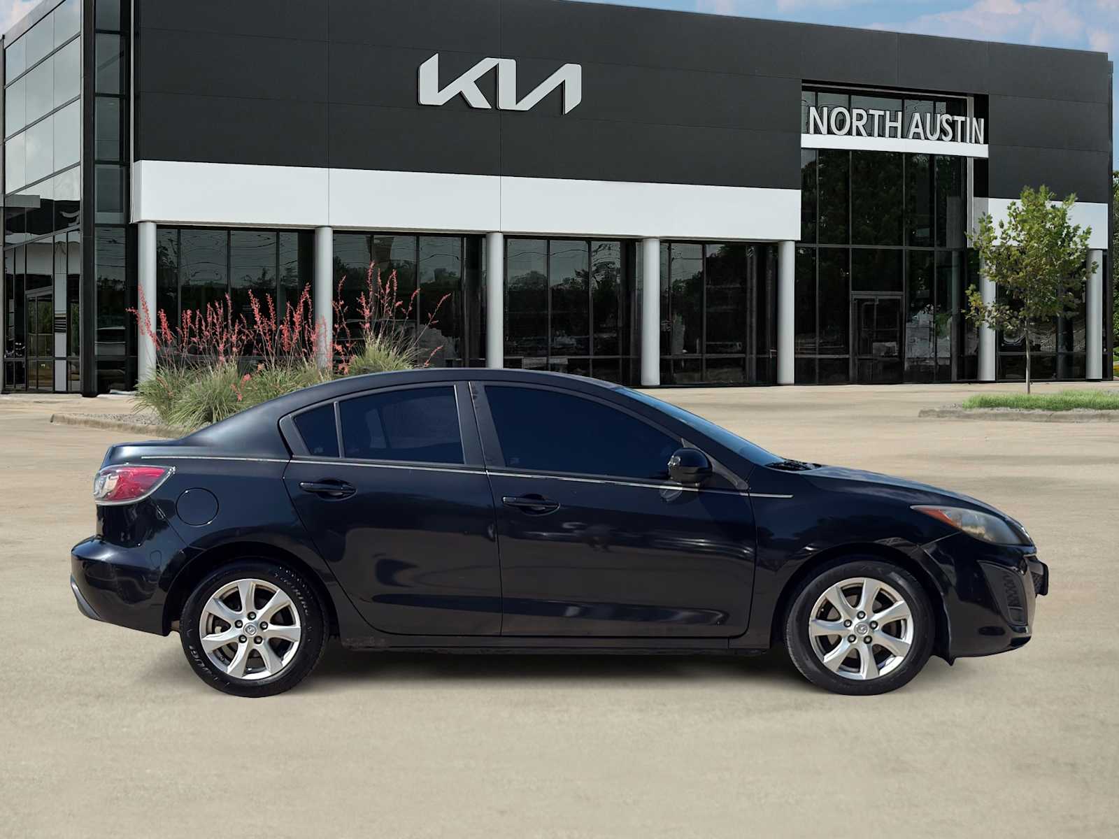 Thumbnail: 2011 Mazda Mazda3 - 3