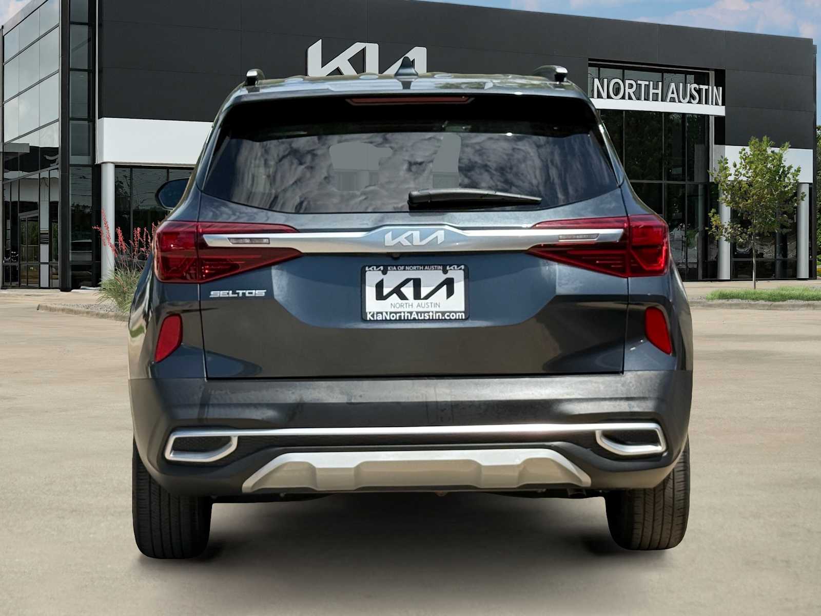 Thumbnail: 2023 Kia Seltos - 8