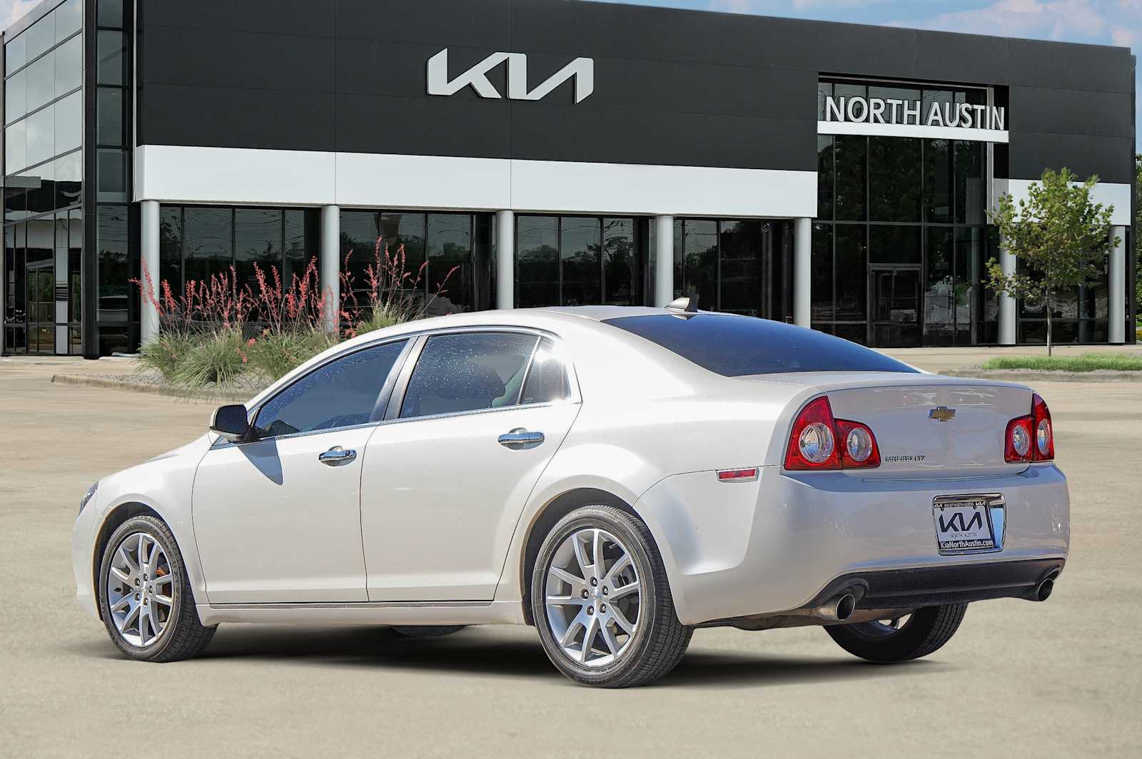 Thumbnail: 2012 Chevrolet Malibu - 5