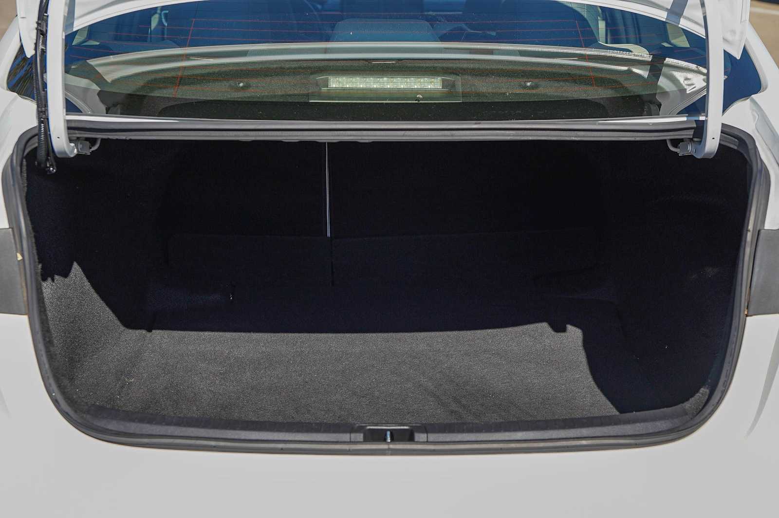 Thumbnail: 2022 Toyota Corolla - 30