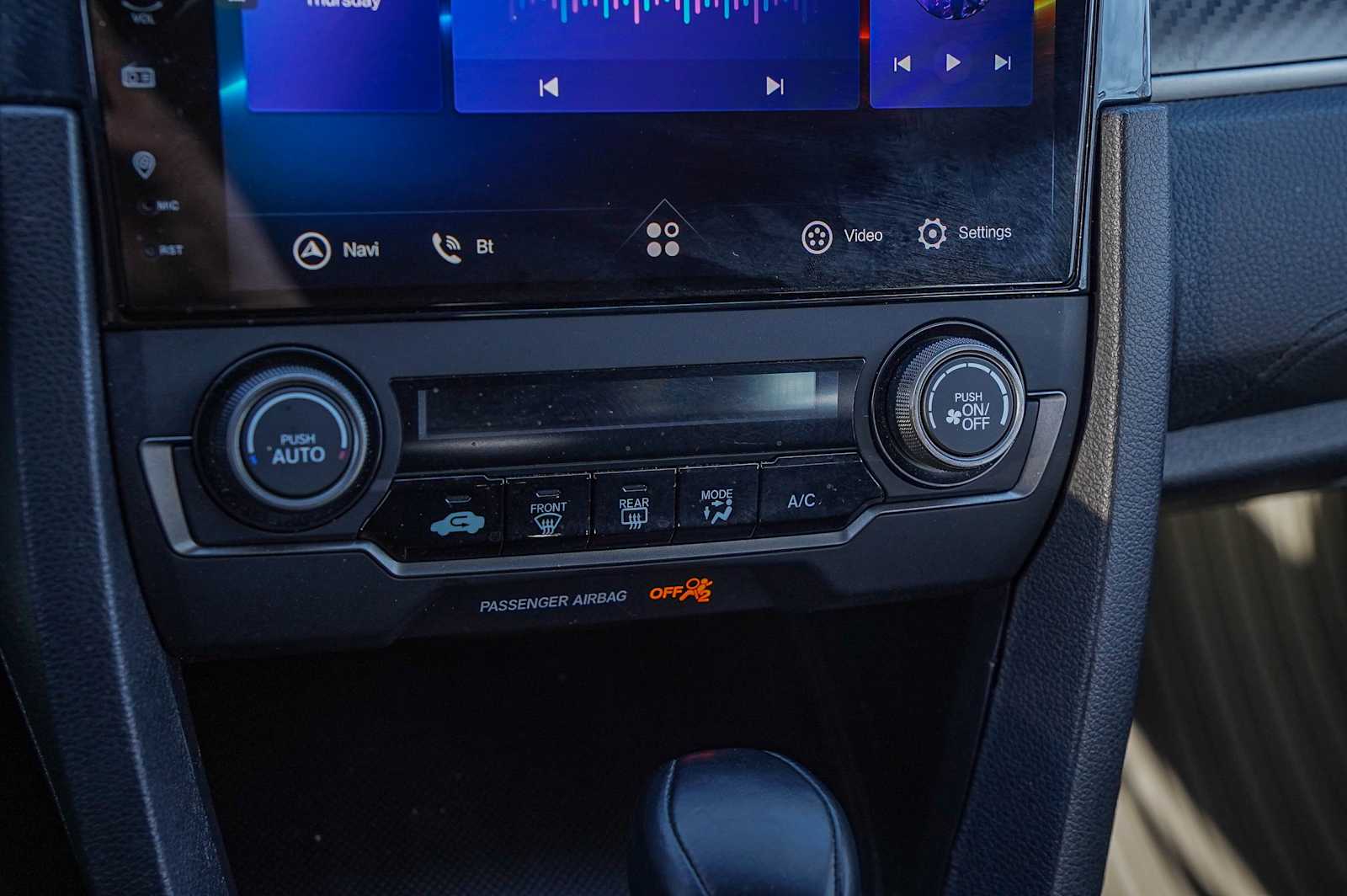 Thumbnail: 2018 Honda Civic - 19