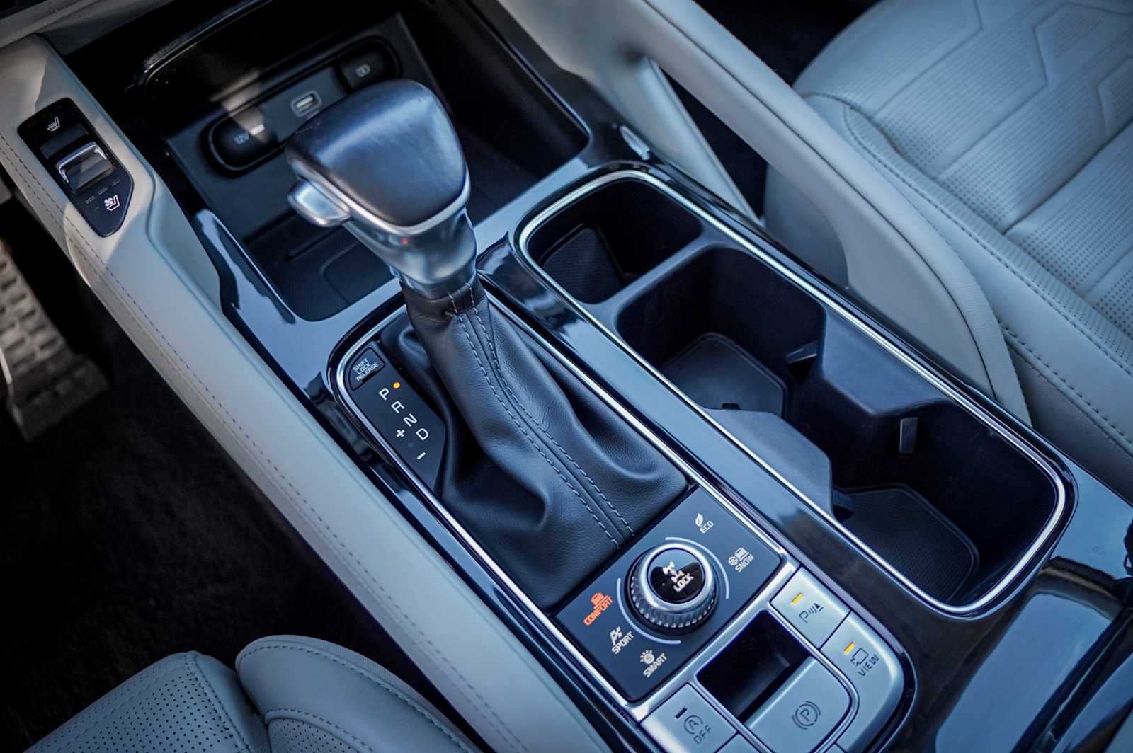 Thumbnail: 2022 Kia Telluride - 21