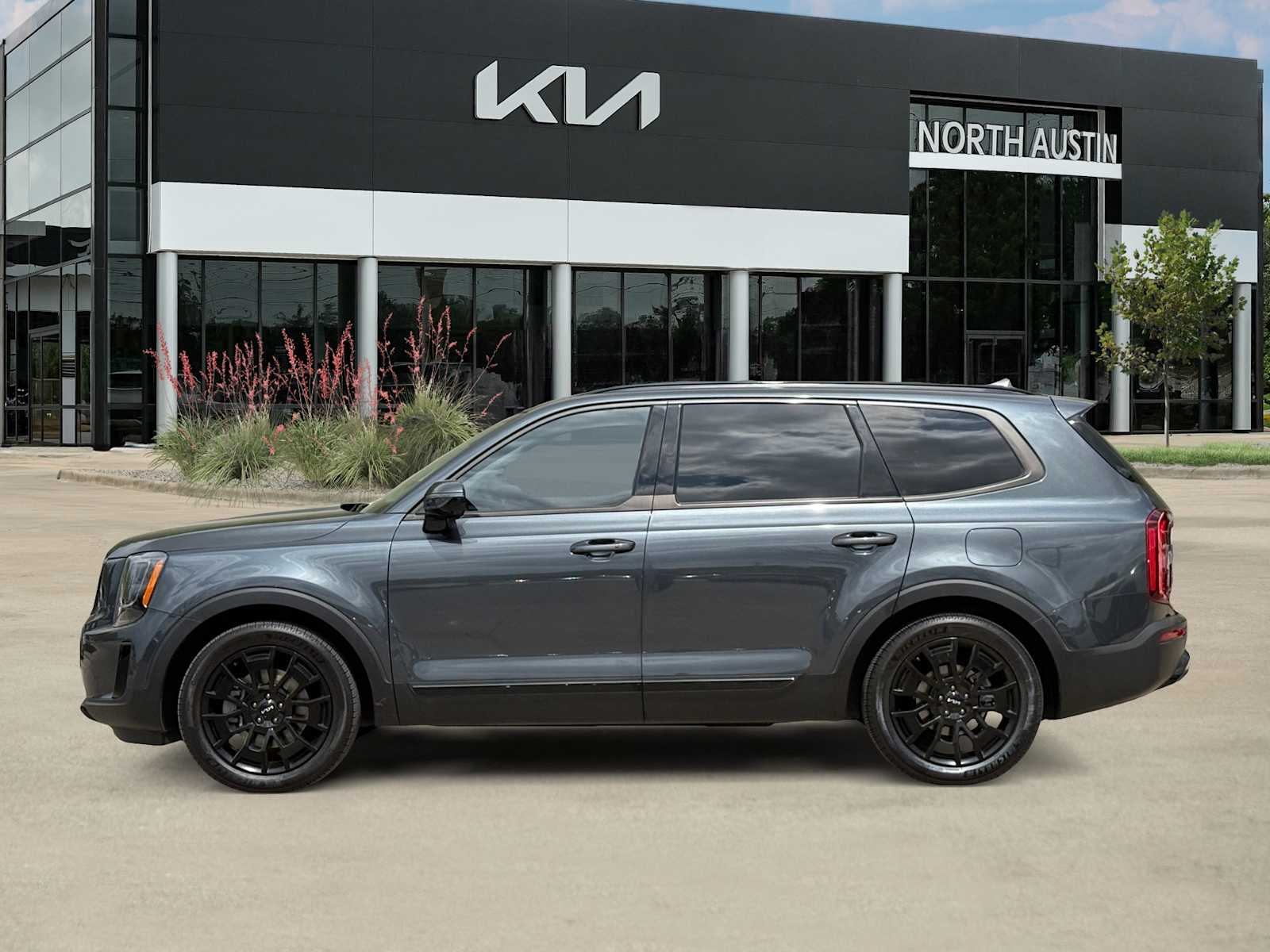 Thumbnail: 2022 Kia Telluride - 8