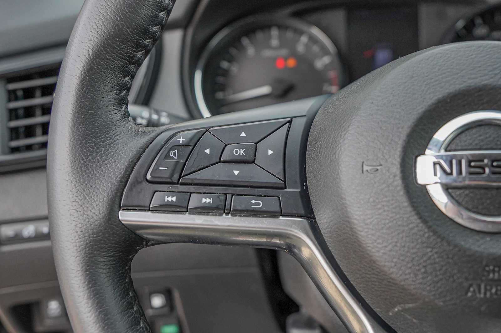 Thumbnail: 2019 Nissan Rogue - 13