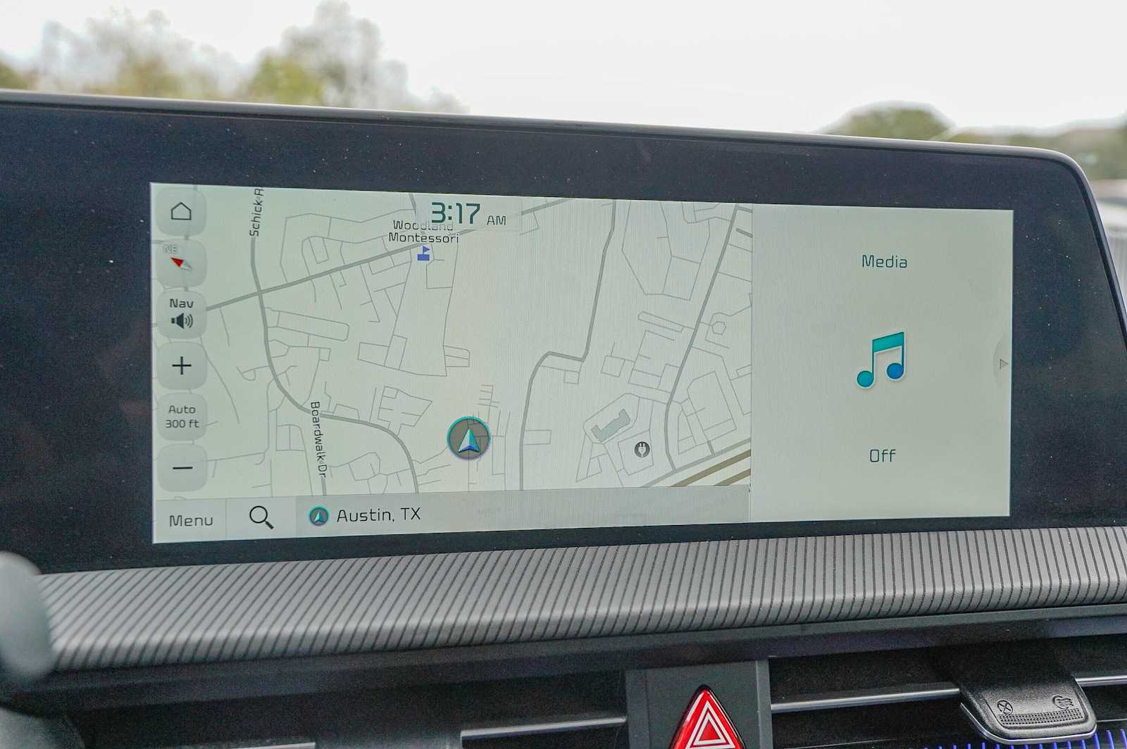 Thumbnail: 2022 Kia EV6 - 17