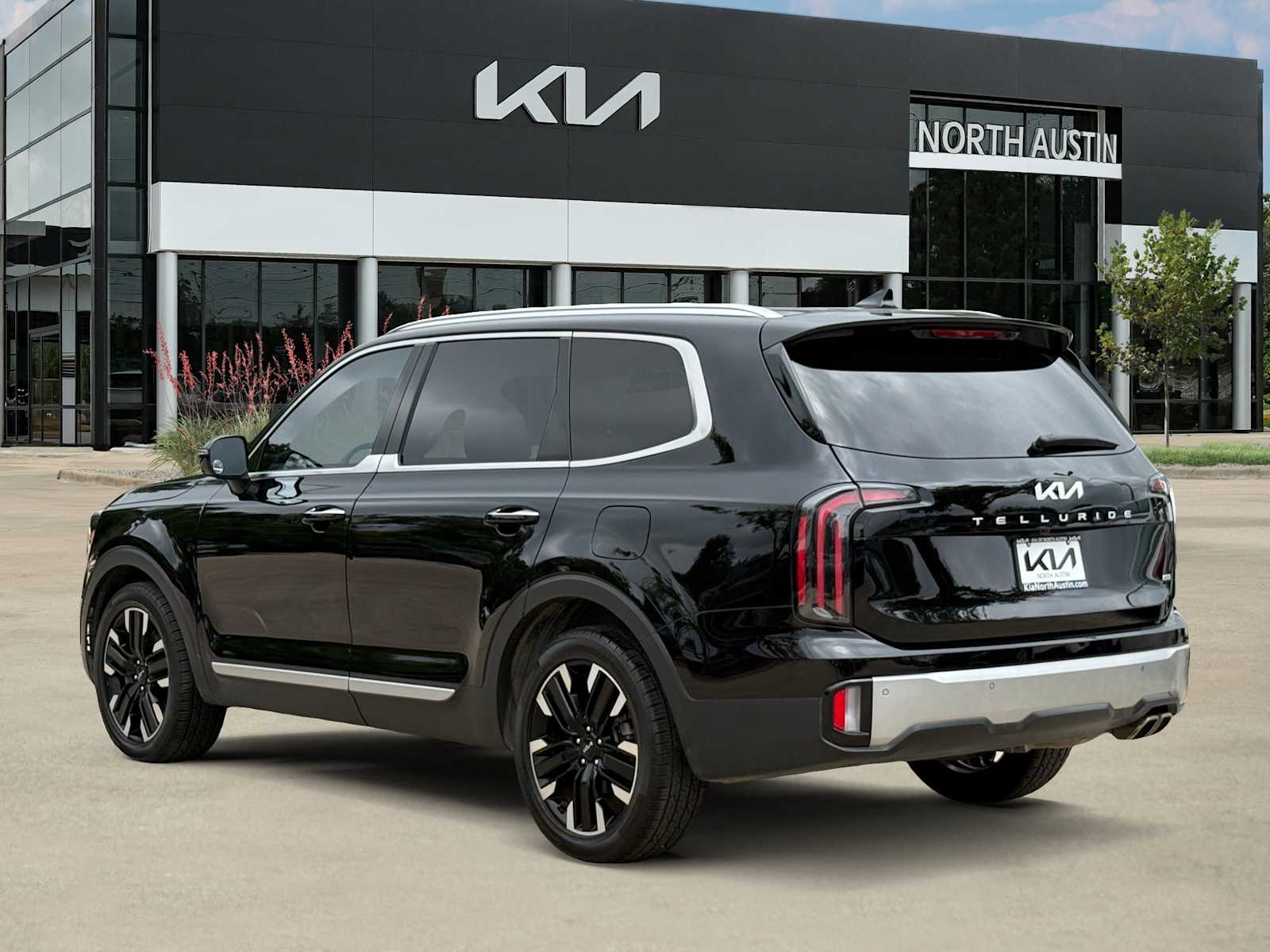 Thumbnail: 2023 Kia Telluride - 3