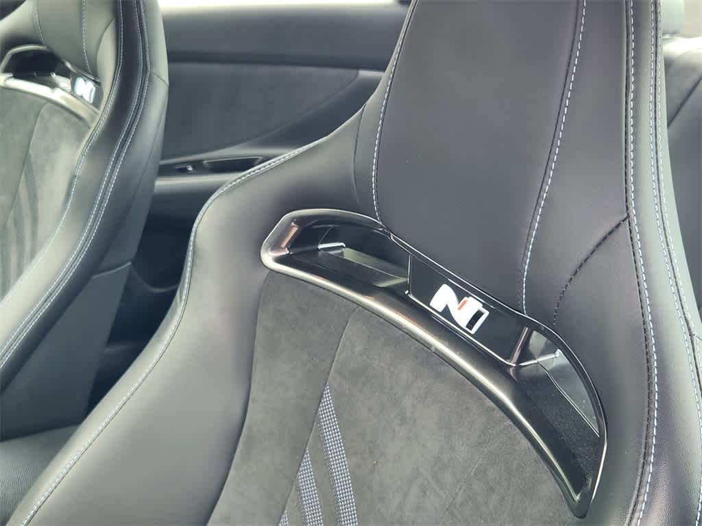 Thumbnail: 2023 Hyundai Elantra - 15