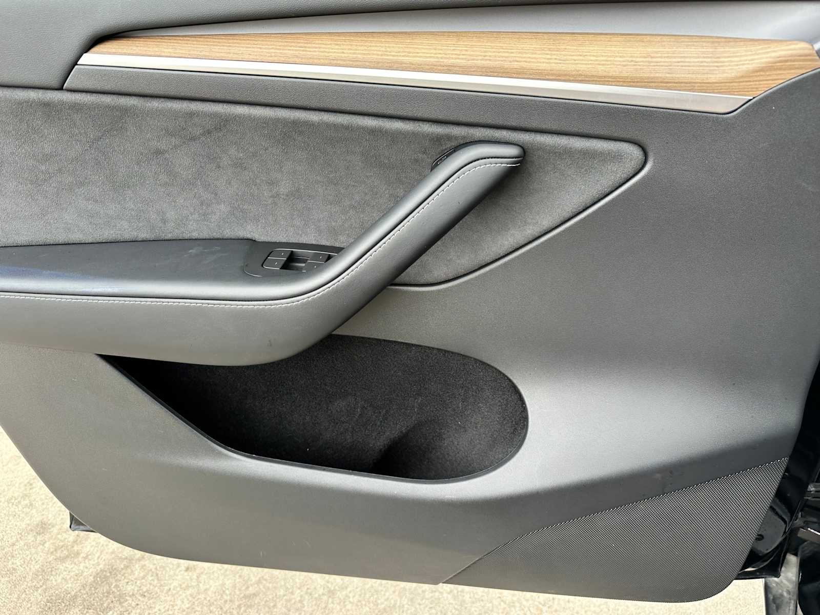 Thumbnail: 2023 Tesla Model Y - 15