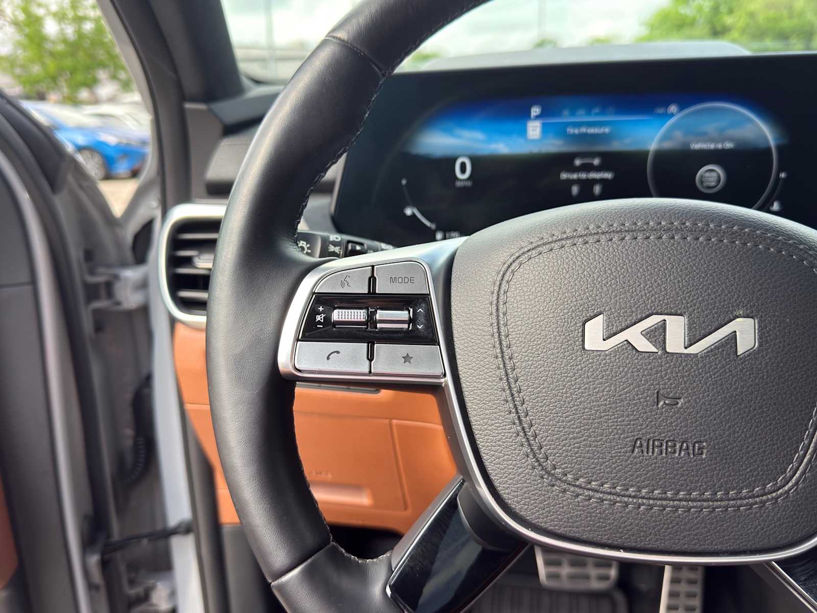 Thumbnail: 2024 Kia Telluride - 20