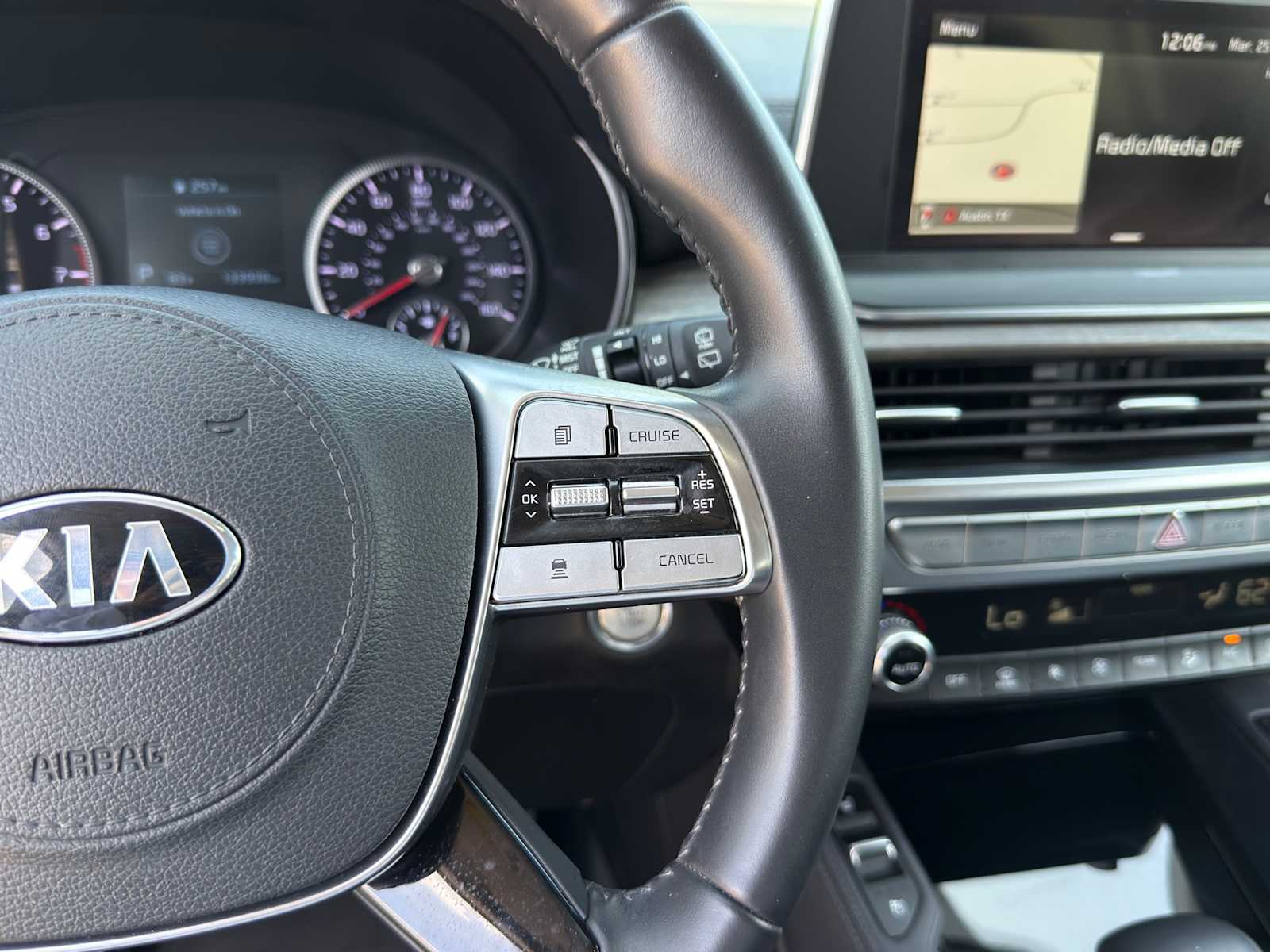 Thumbnail: 2020 Kia Telluride - 19