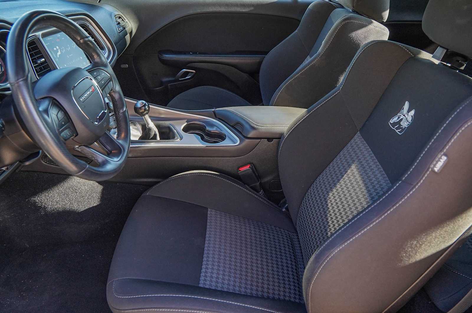 Thumbnail: 2019 Dodge Challenger - 10