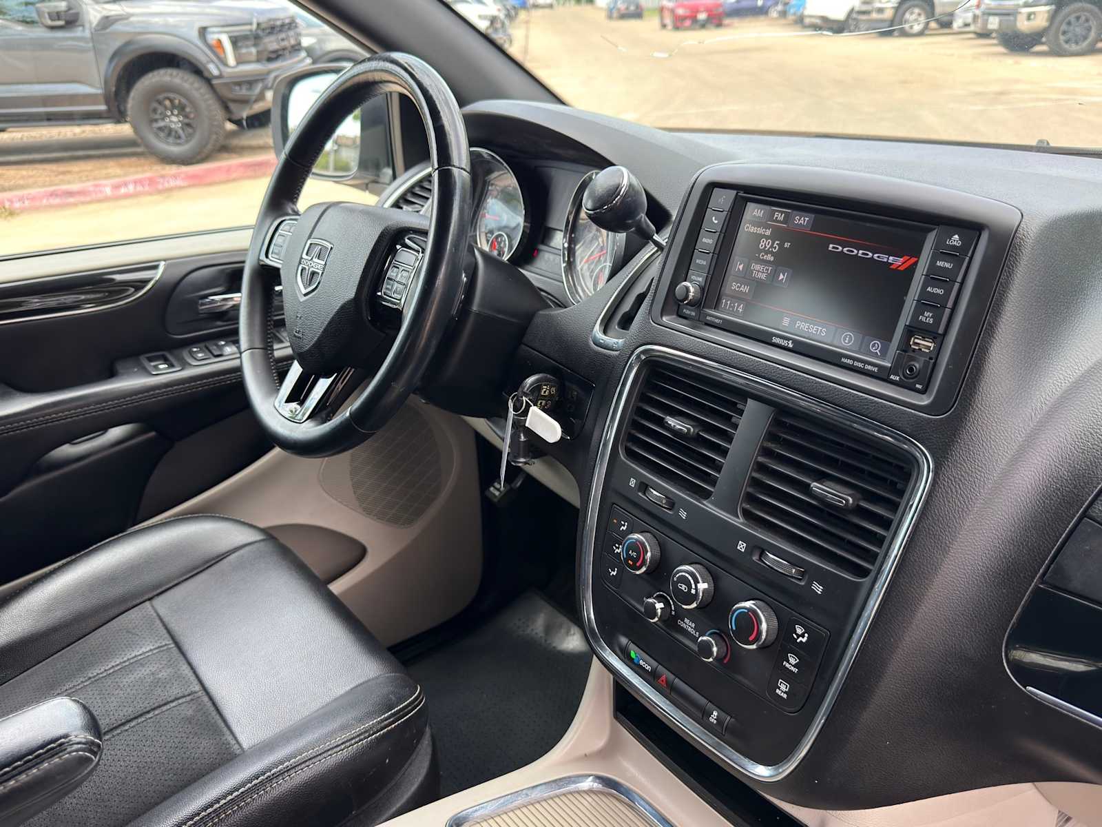 Thumbnail: 2019 Dodge Grand Caravan - 27