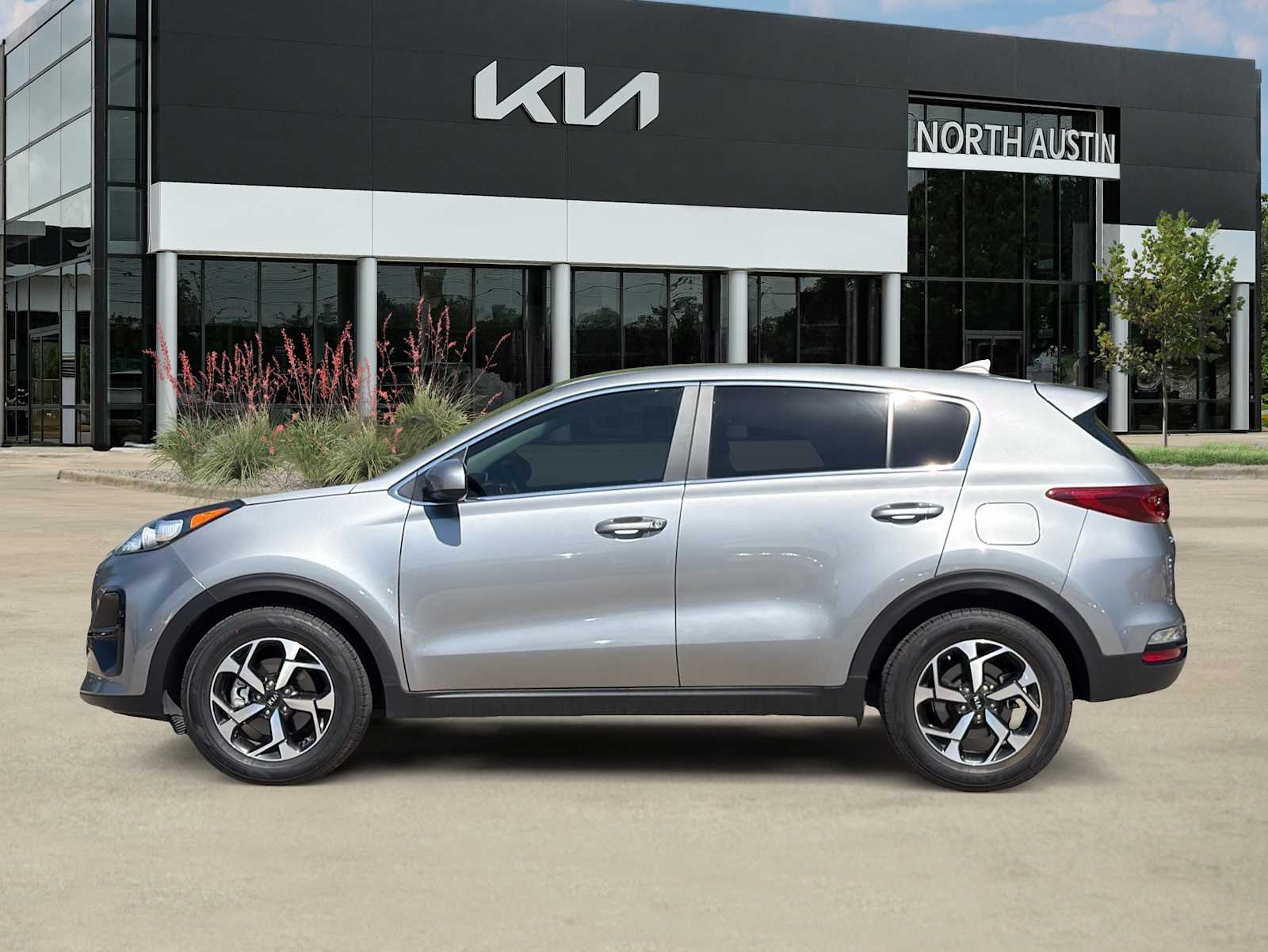 Thumbnail: 2022 Kia Sportage - 3