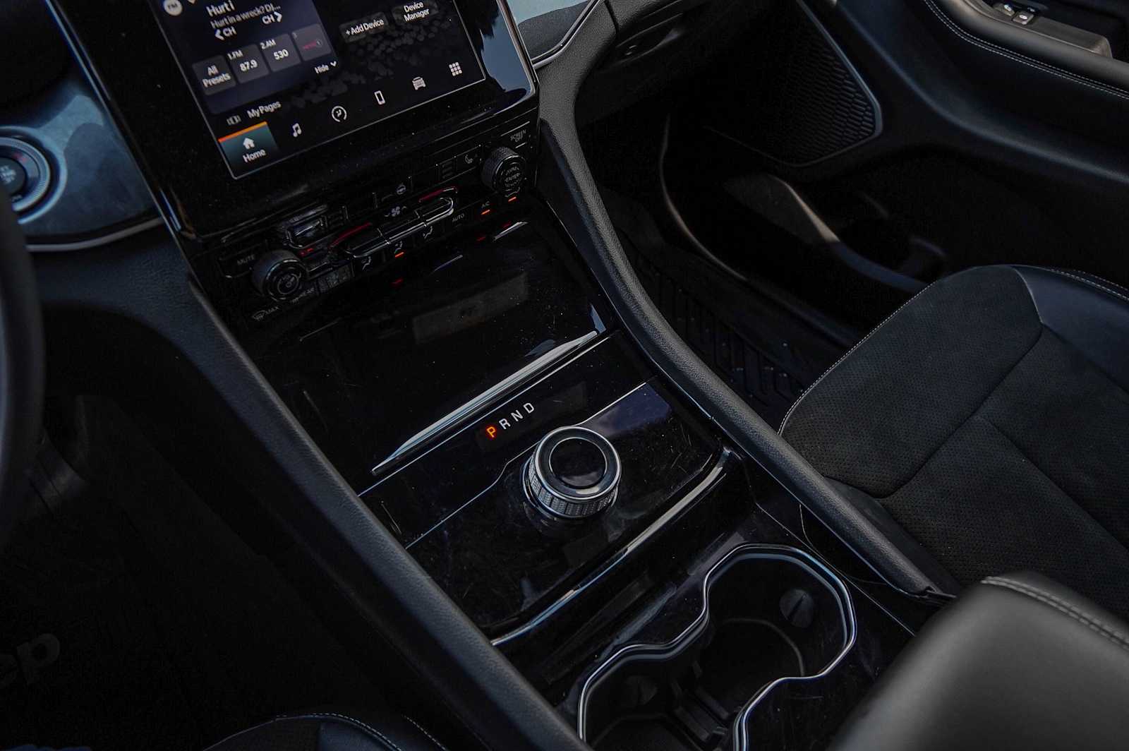 Thumbnail: 2022 Jeep Grand Cherokee - 18