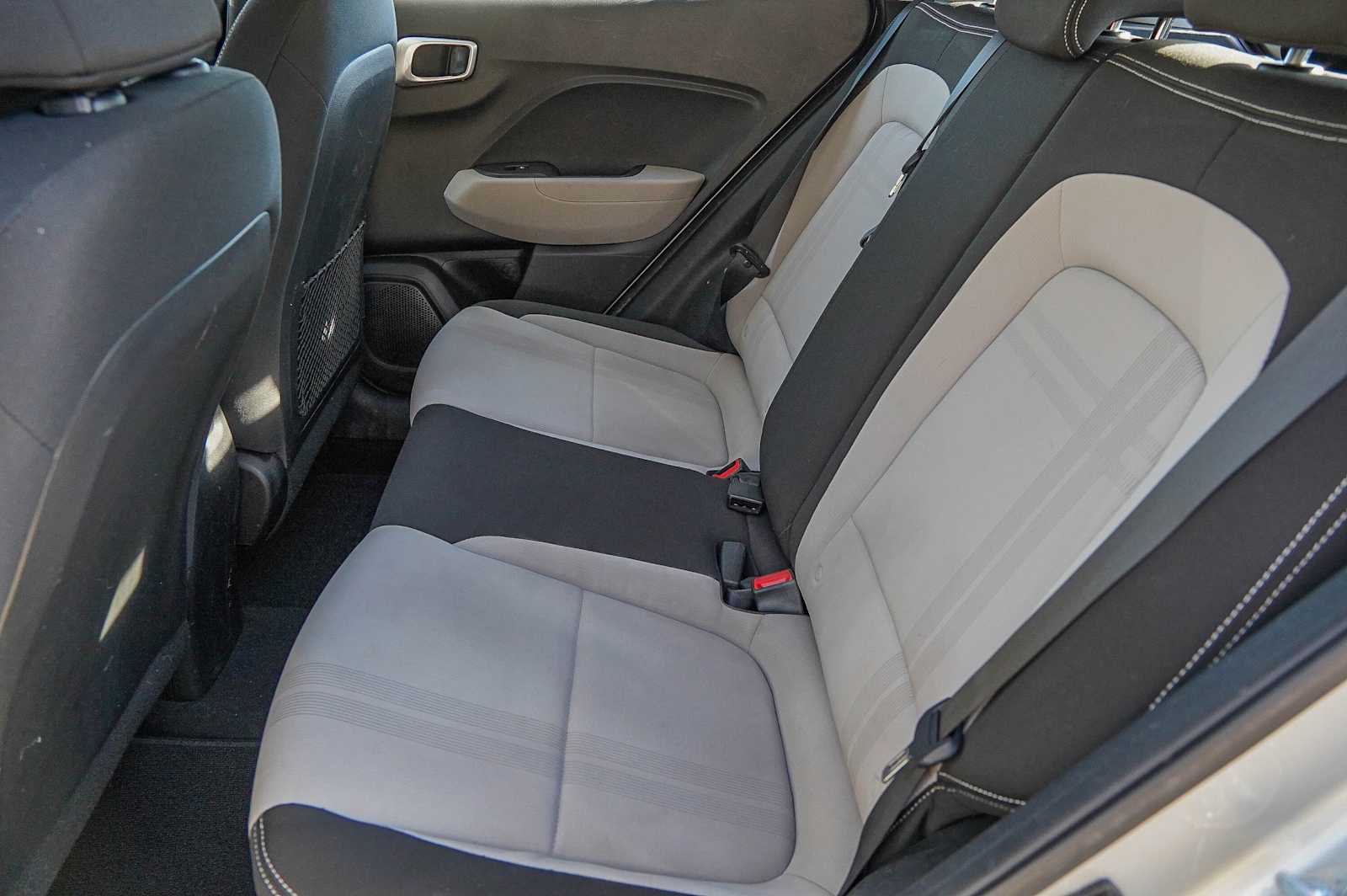 Thumbnail: 2022 Hyundai Venue - 28