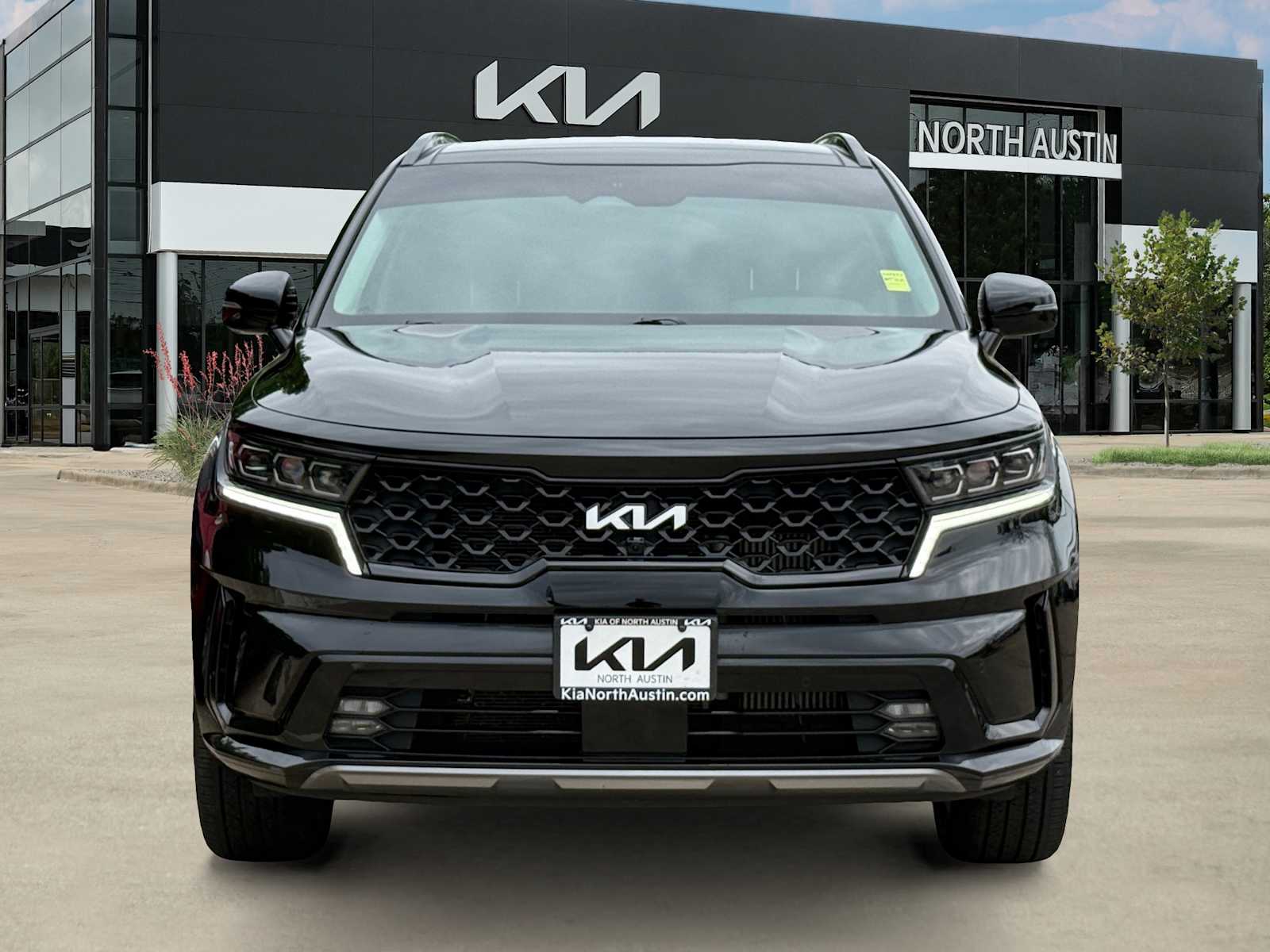 Thumbnail: 2023 Kia Sorento - 5