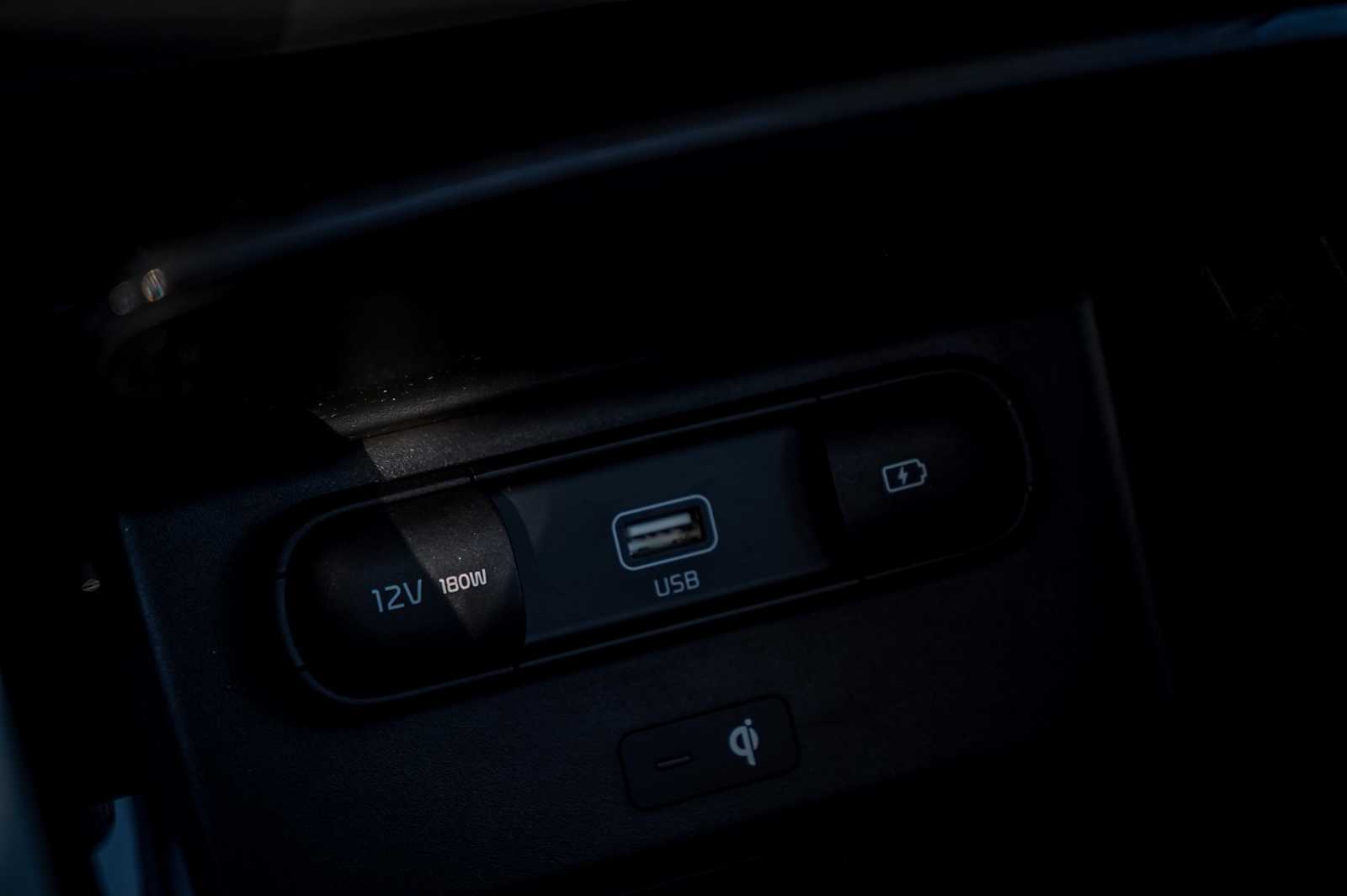 Thumbnail: 2022 Kia Telluride - 24