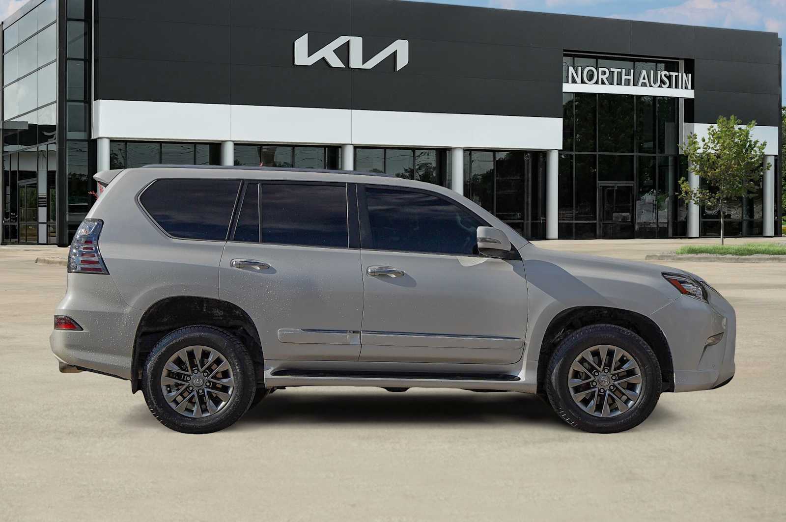 Thumbnail: 2015 Lexus GX - 7