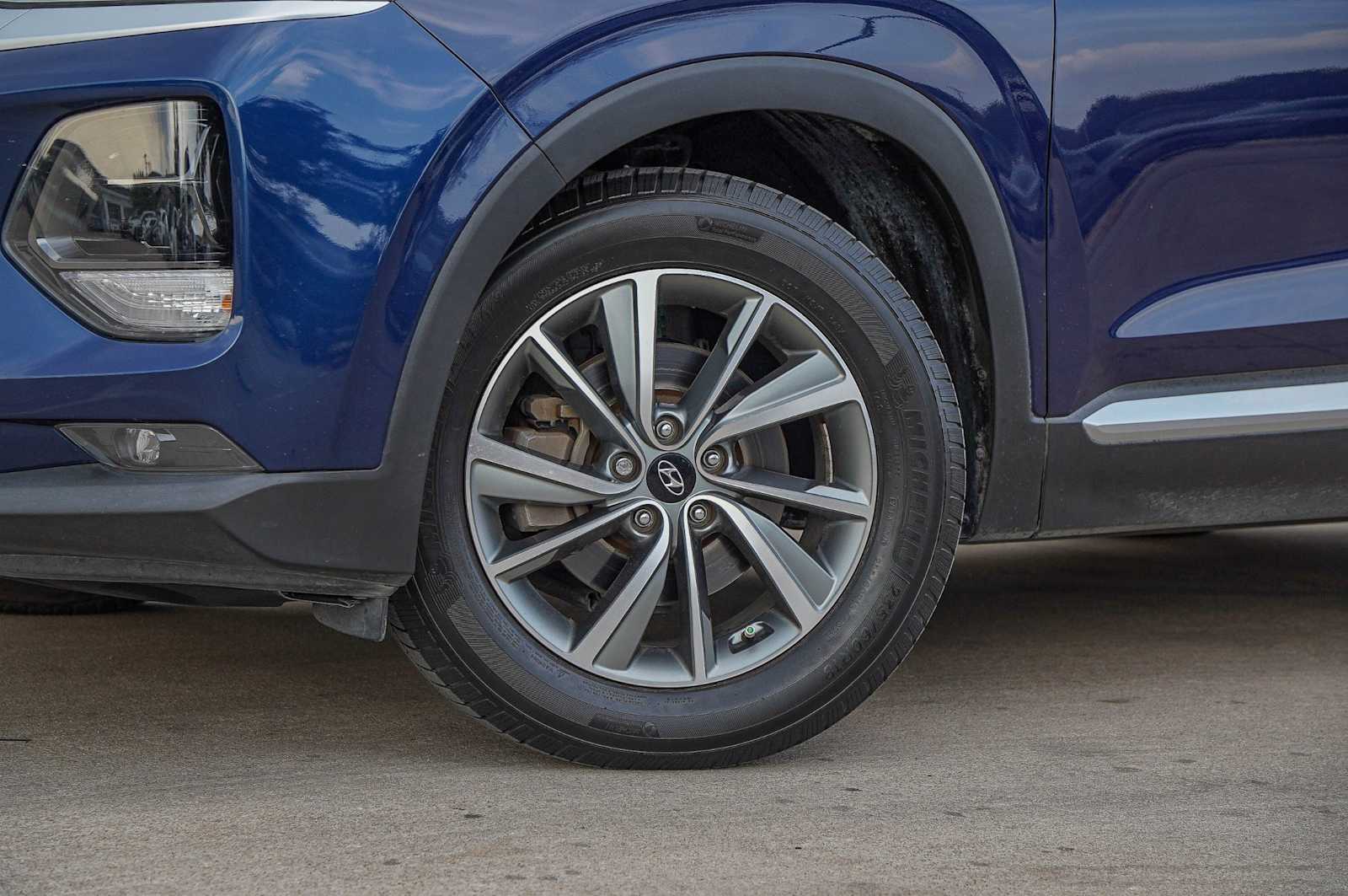 Thumbnail: 2019 Hyundai Santa Fe - 2