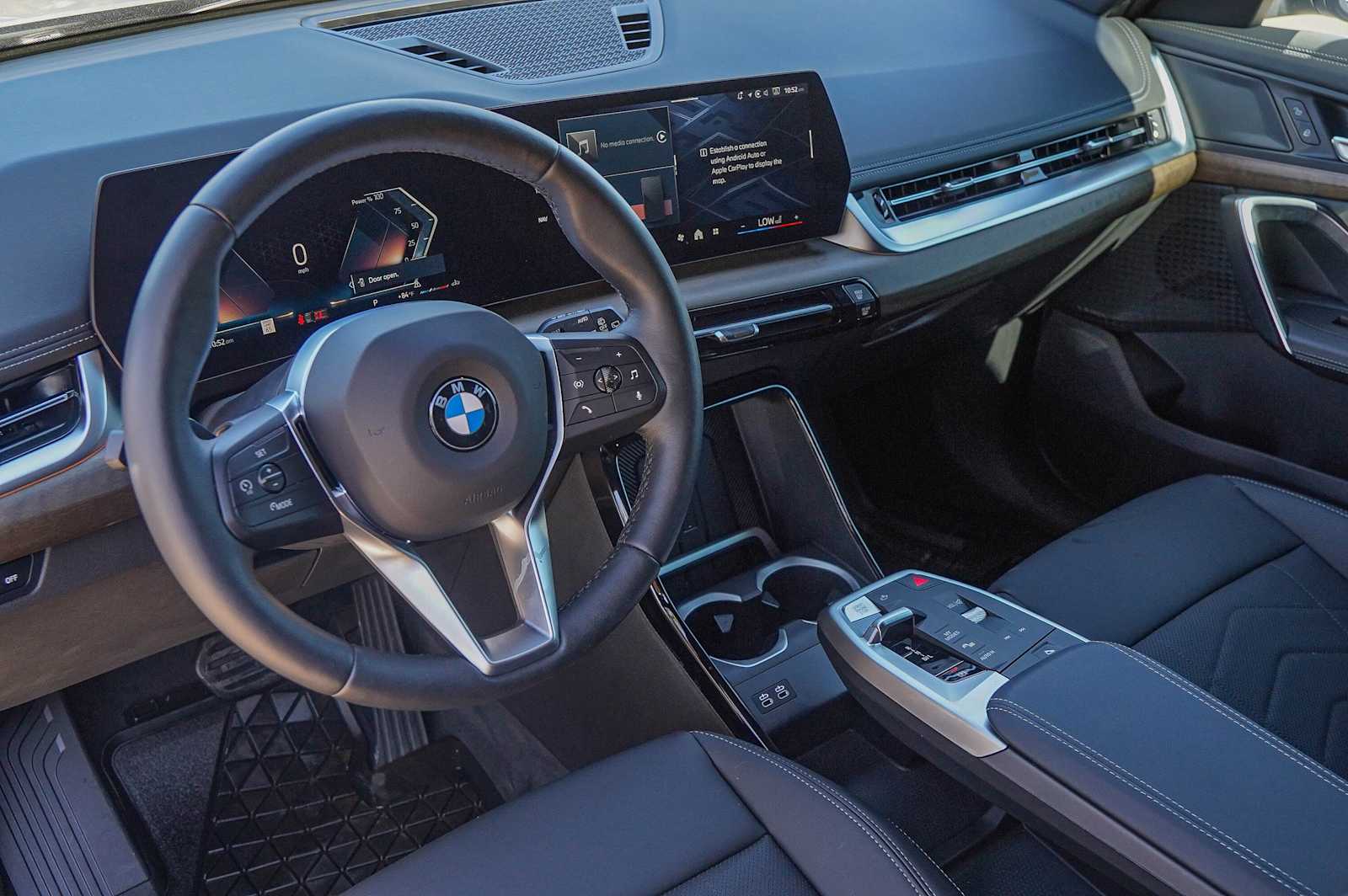 Thumbnail: 2025 BMW X1 - 10