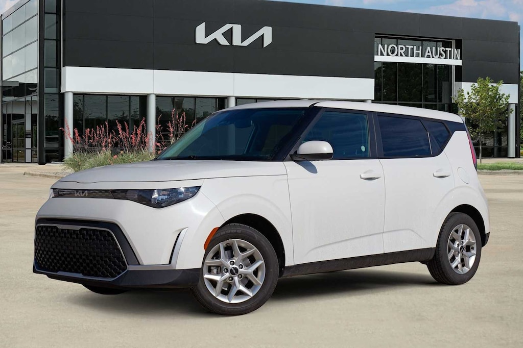 Certified 2024 Kia Soul LX Hatchback