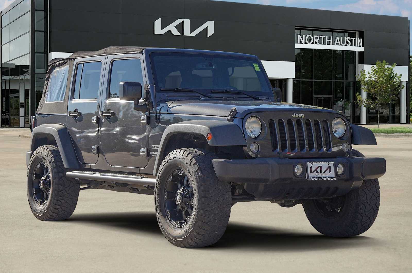 Thumbnail: 2014 Jeep Wrangler - 8